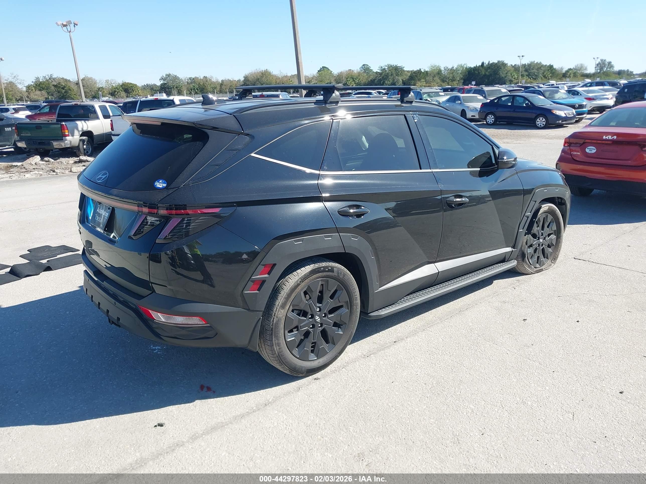 HYUNDAI TUCSON image 4