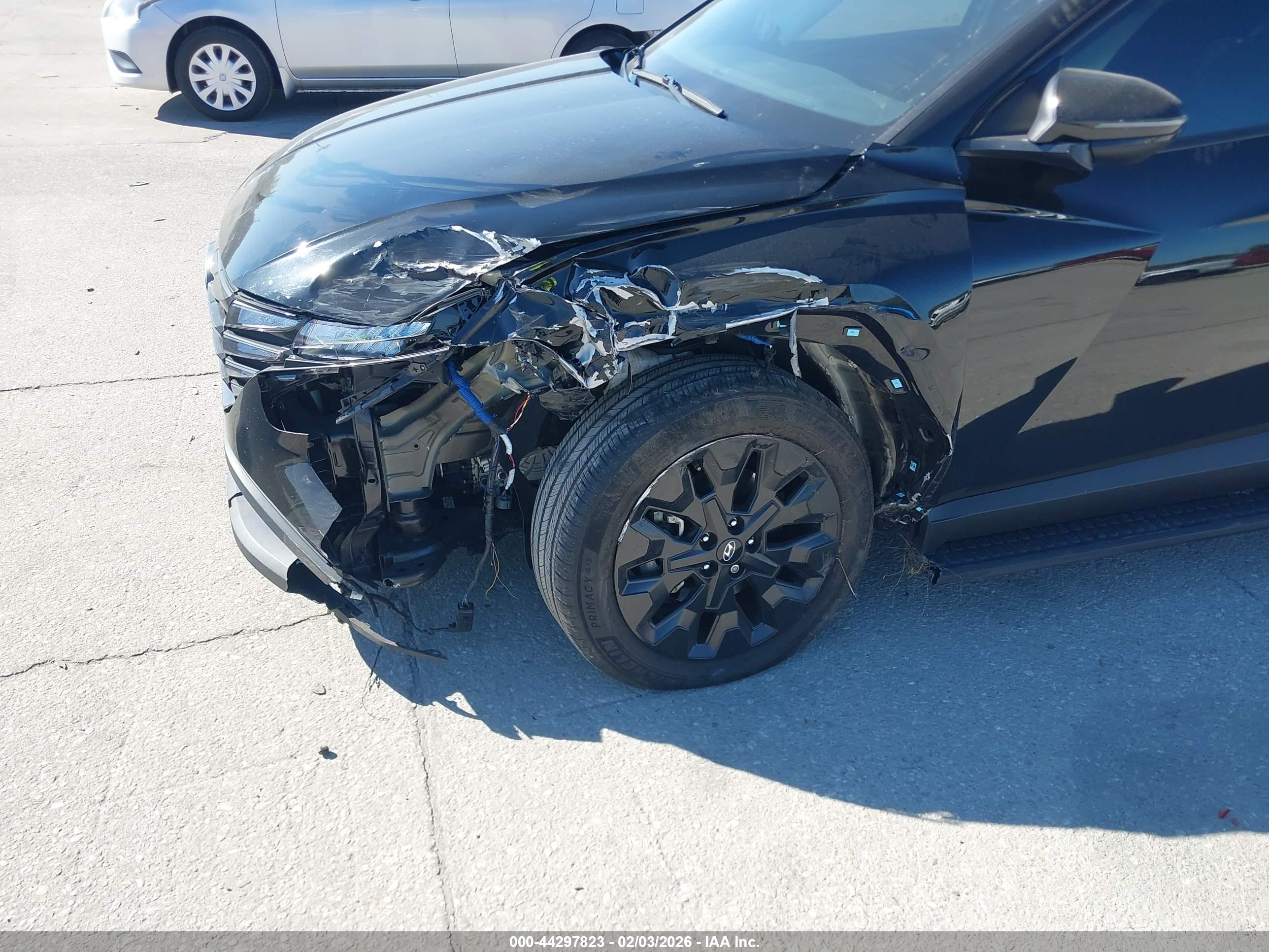 HYUNDAI TUCSON image 6
