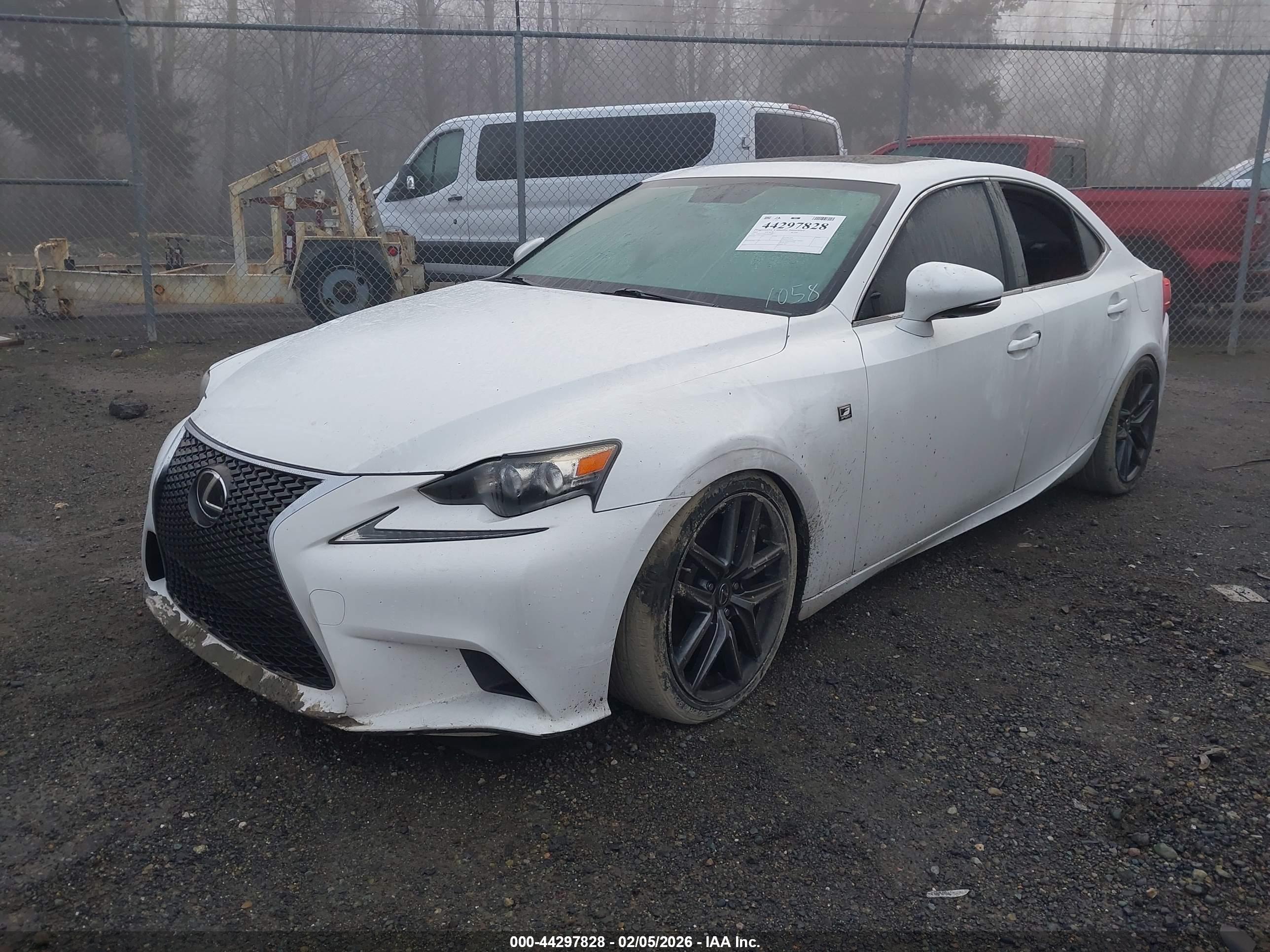 LEXUS IS image 6