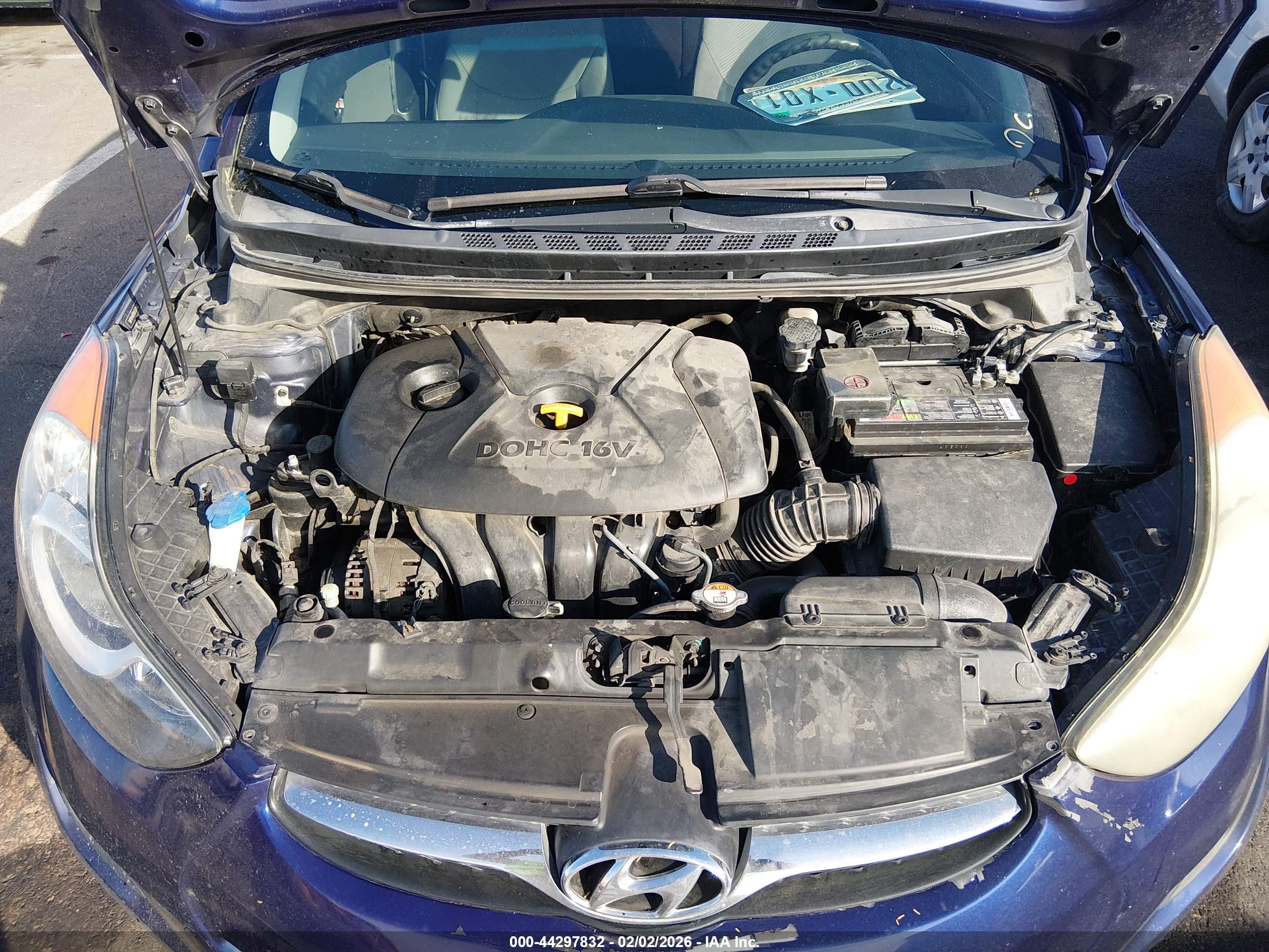 HYUNDAI ELANTRA image 10