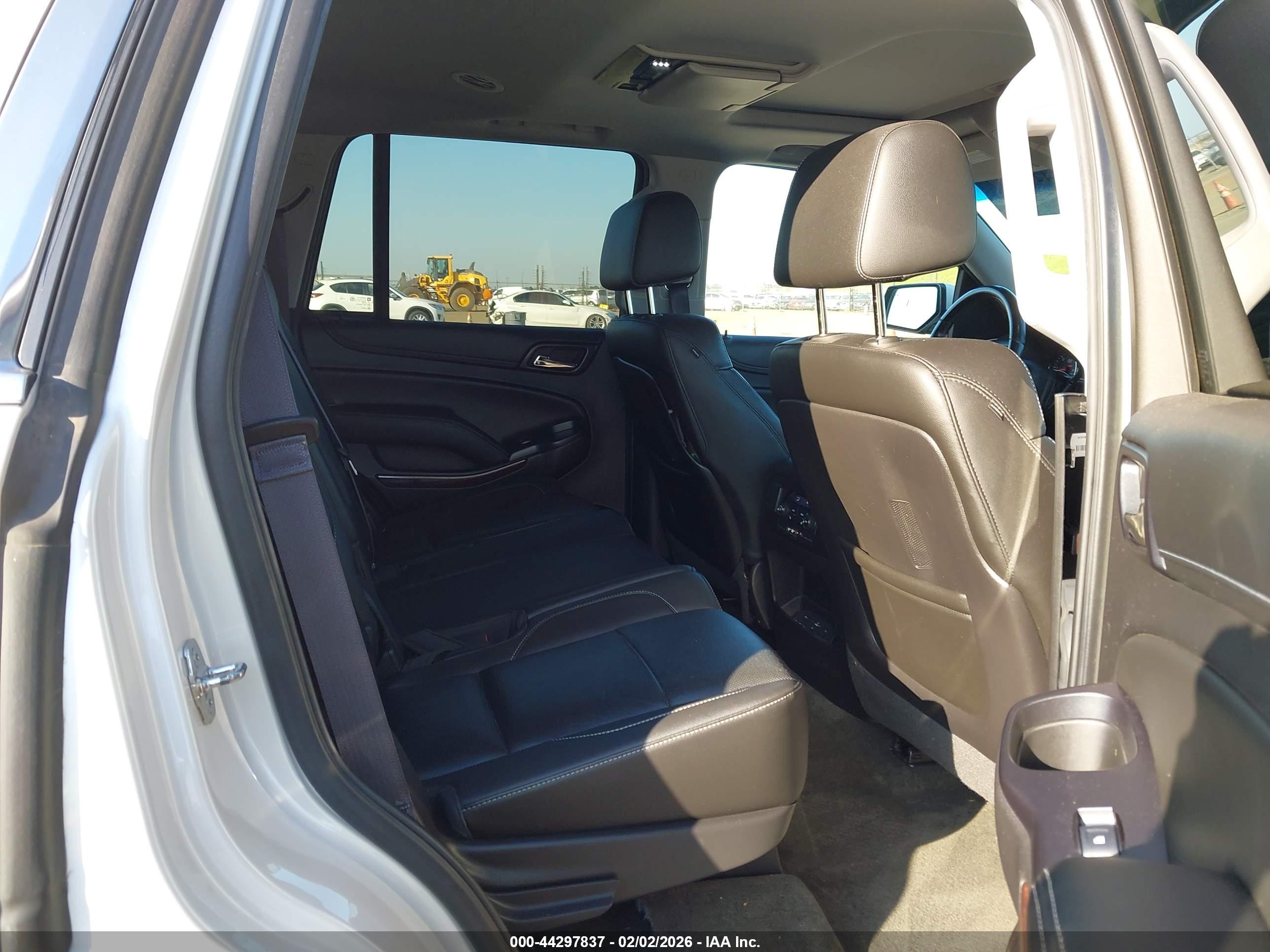 GMC YUKON image 8