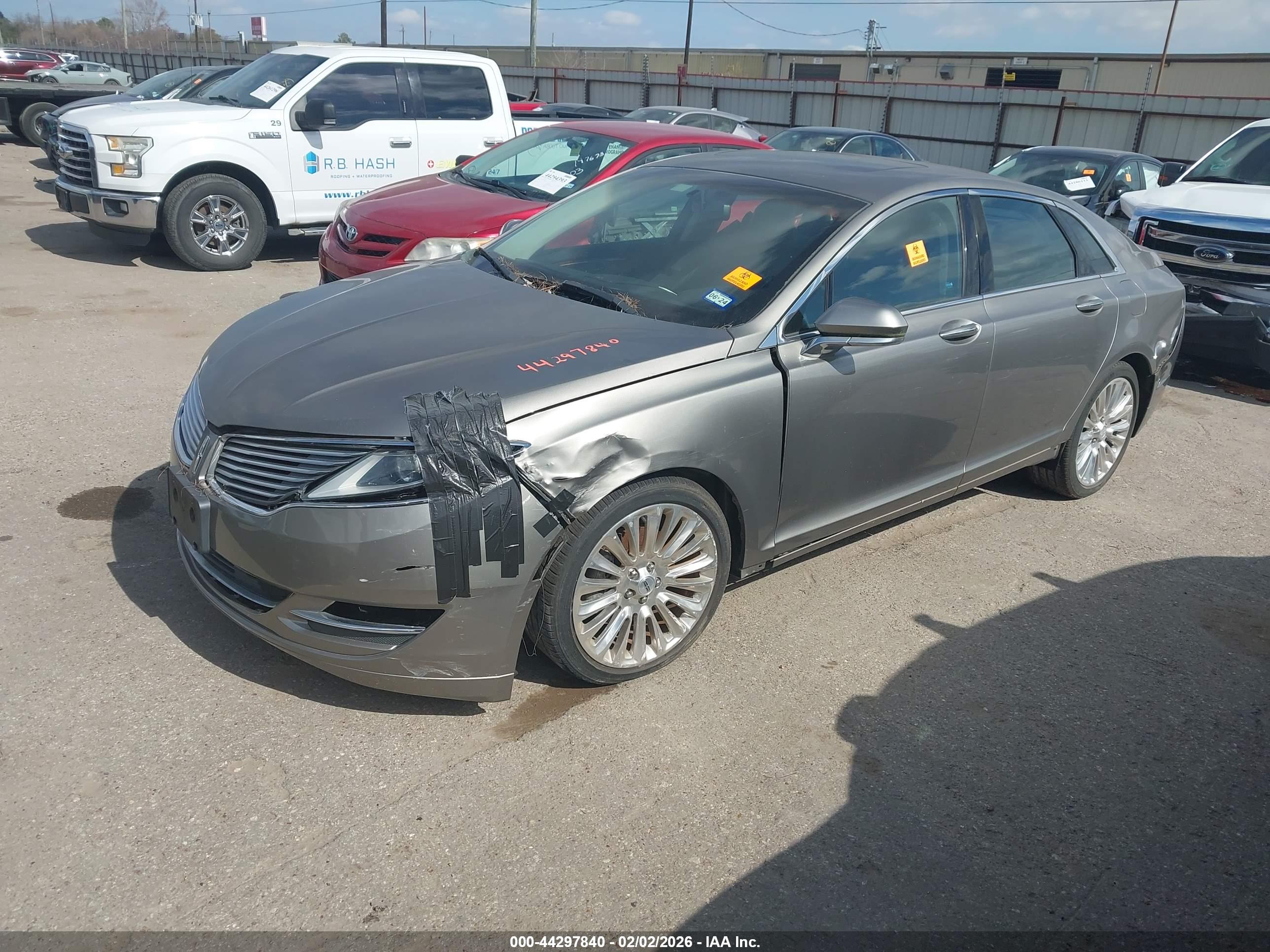 LINCOLN MKZ image 2