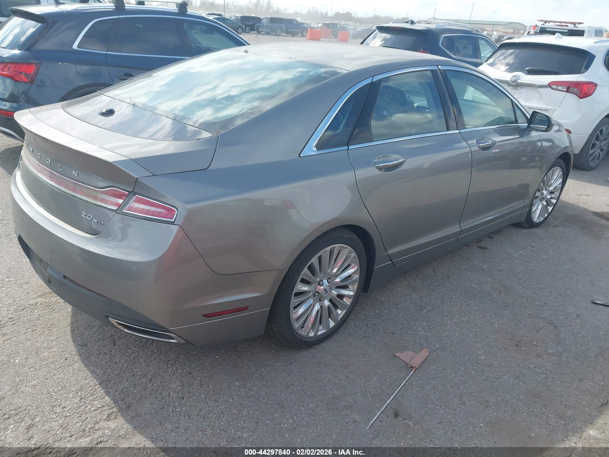 LINCOLN MKZ image 4