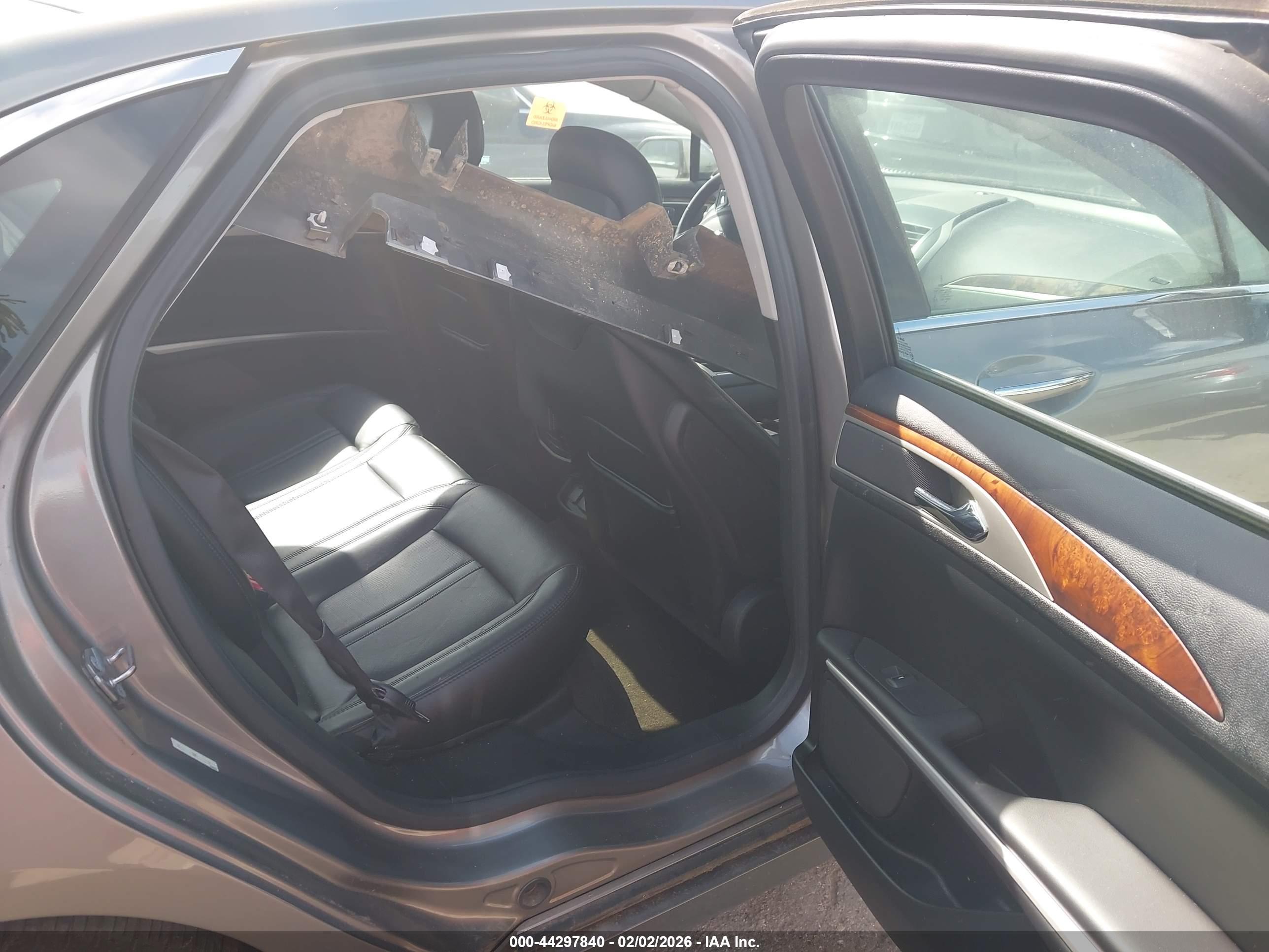 LINCOLN MKZ image 8