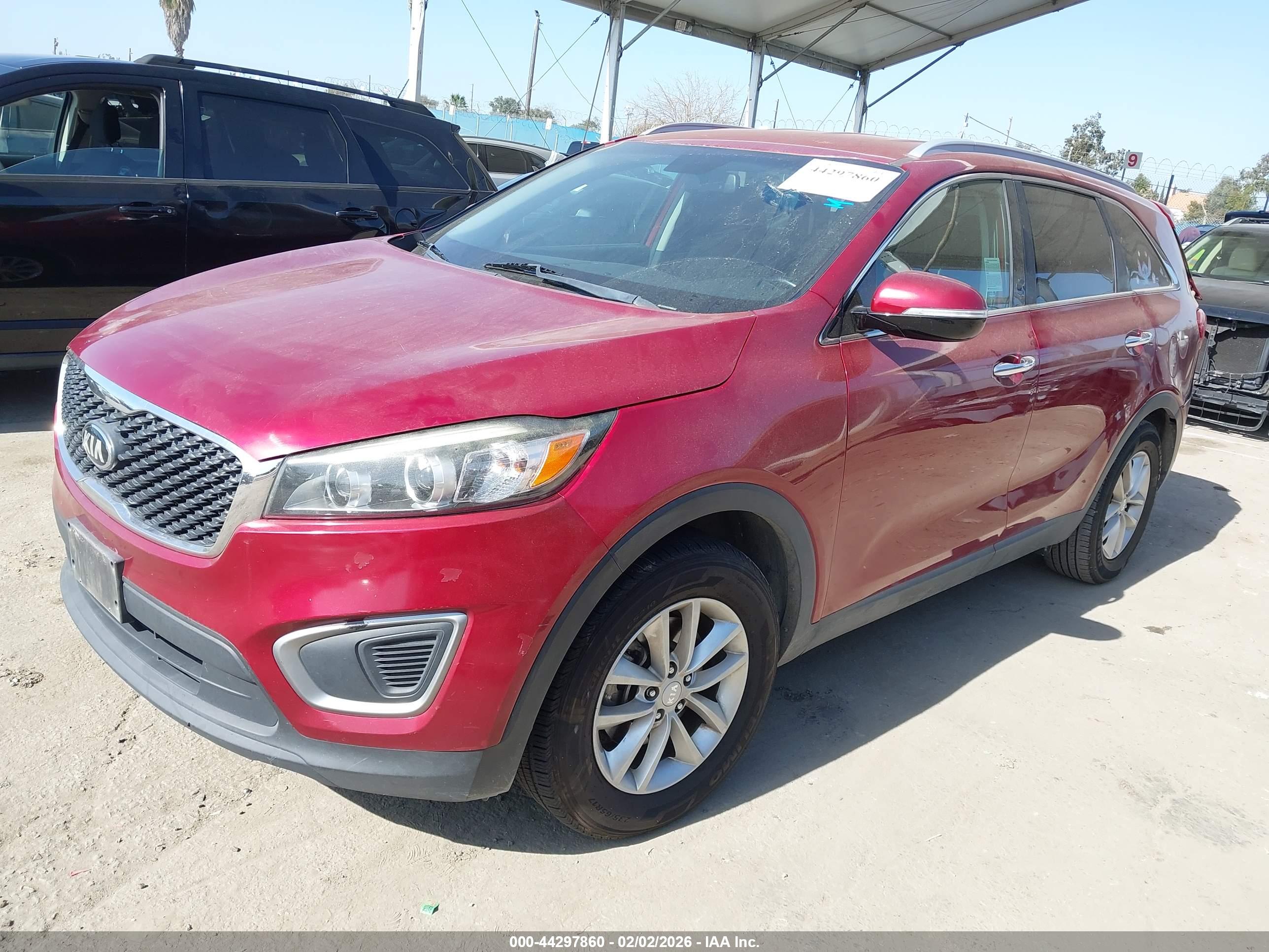 KIA SORENTO image 2