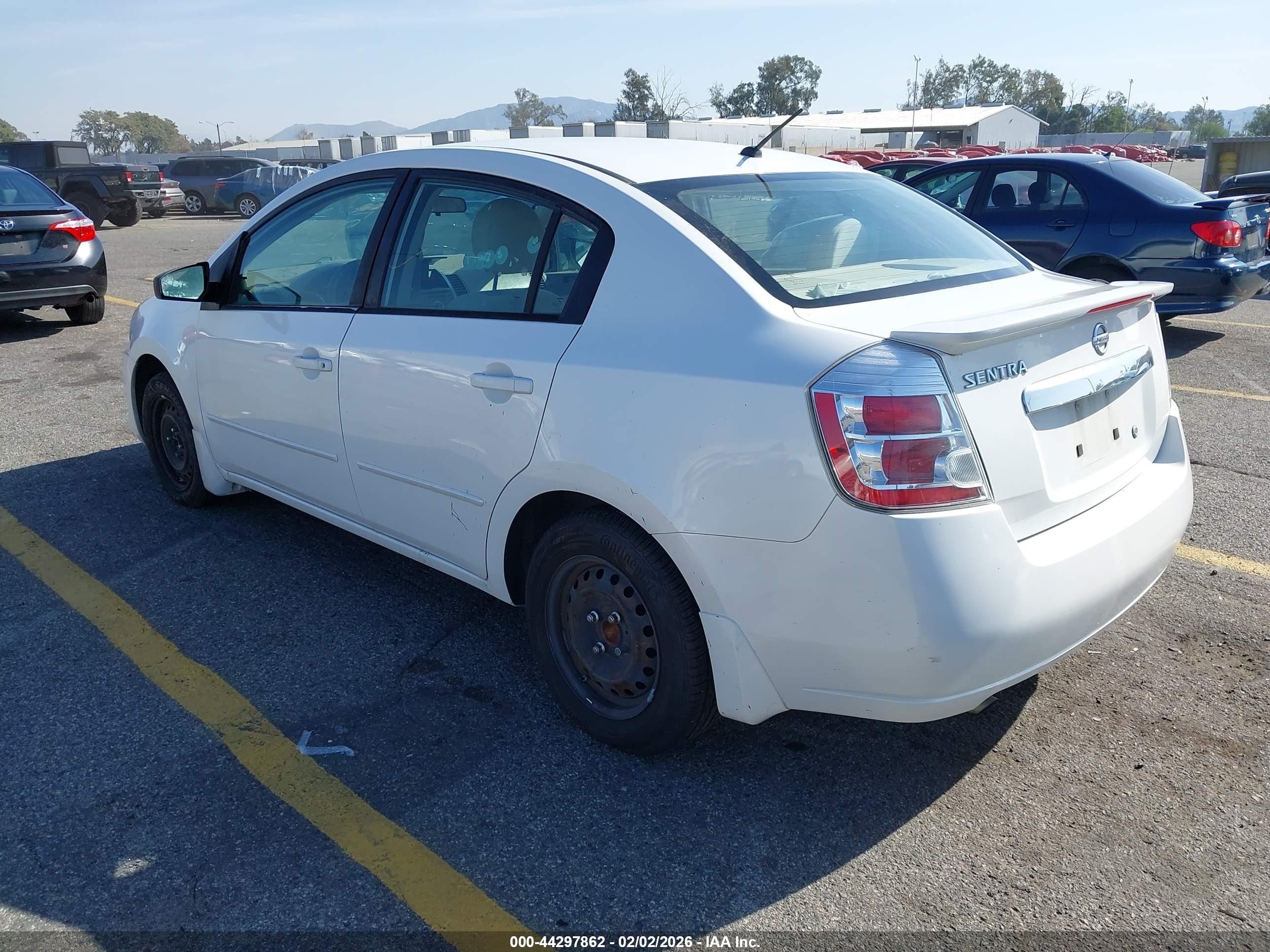 NISSAN SENTRA image 3