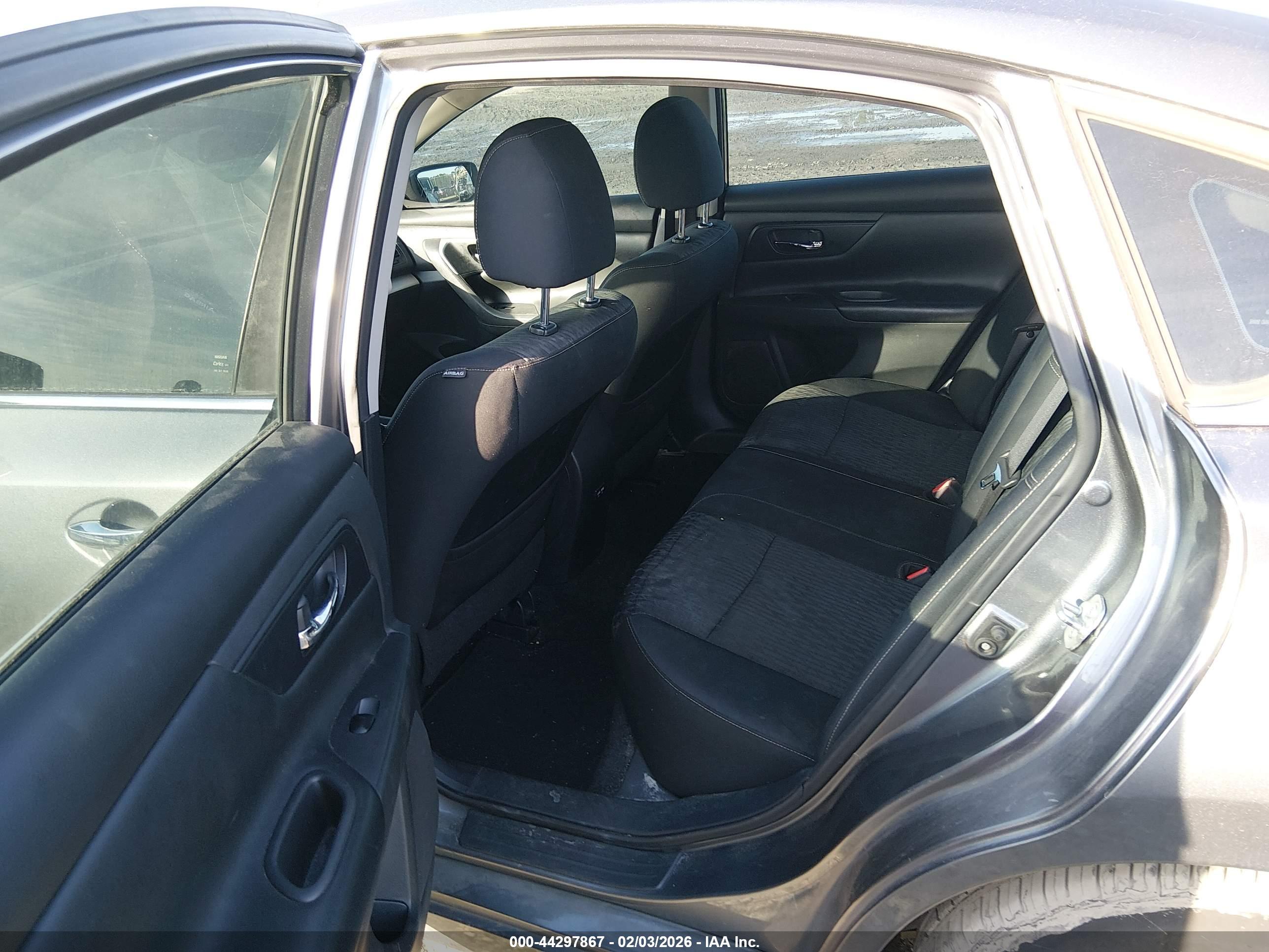 NISSAN ALTIMA image 8