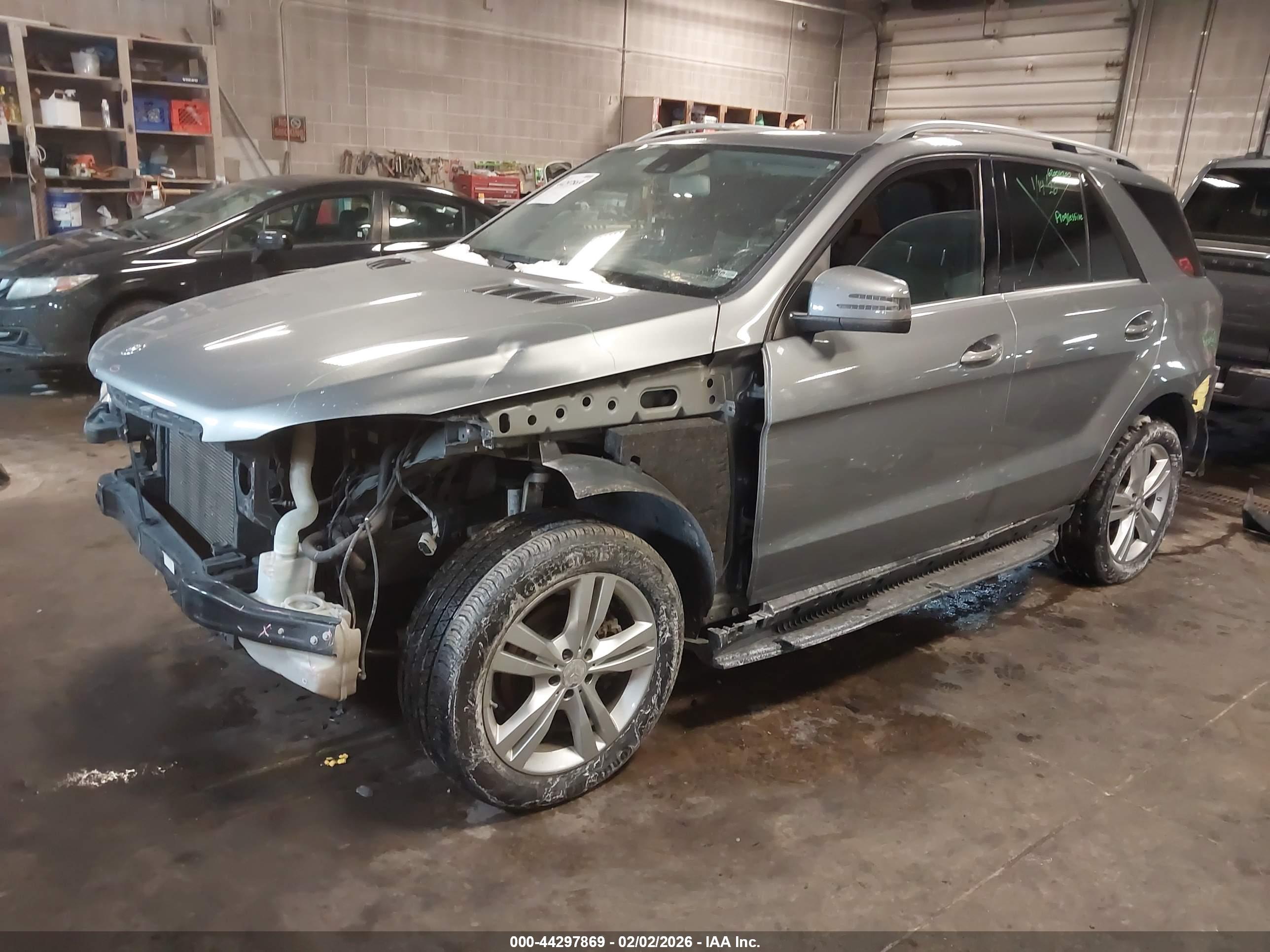 MERCEDES-BENZ ML image 2