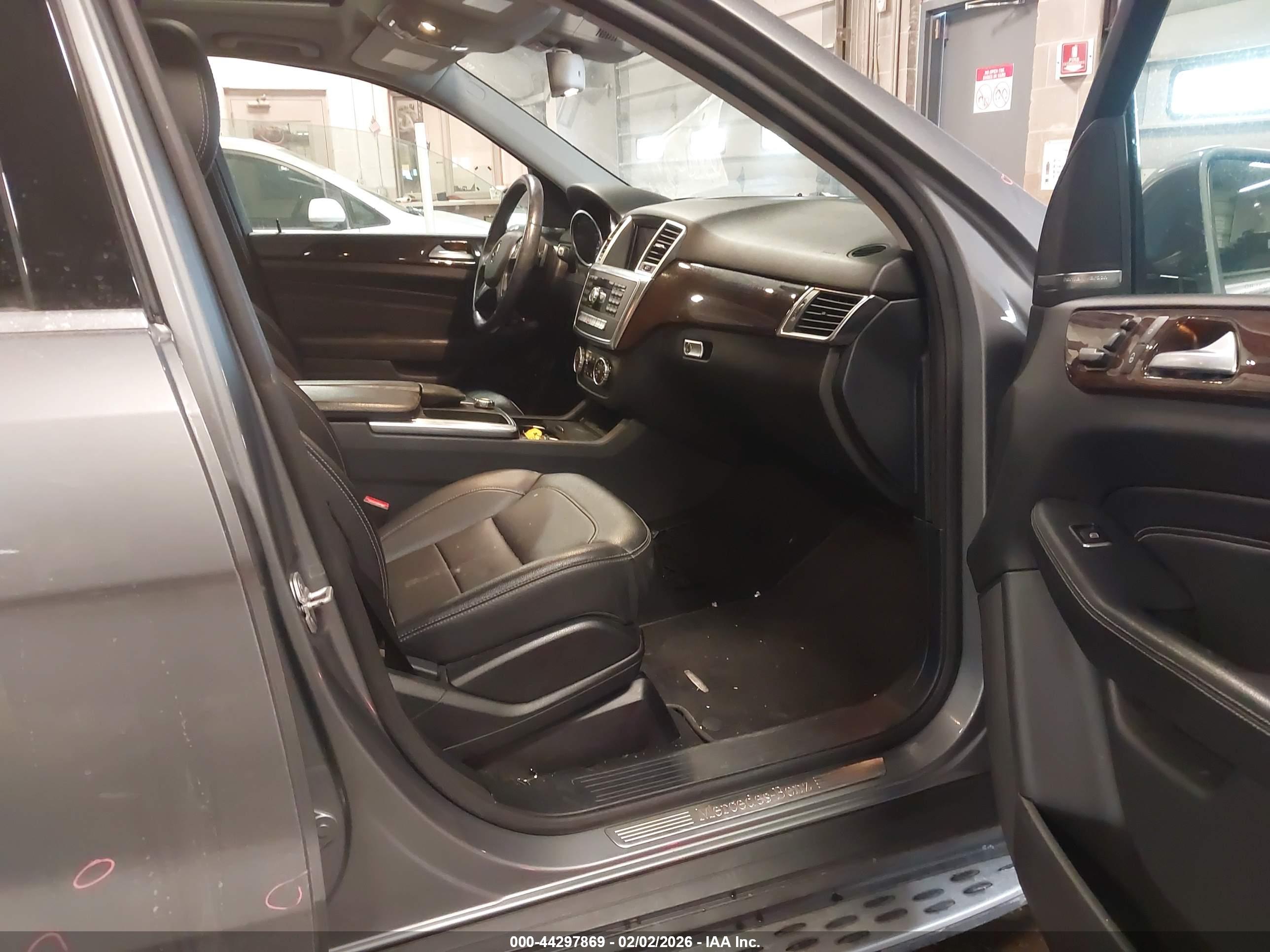 MERCEDES-BENZ ML image 5