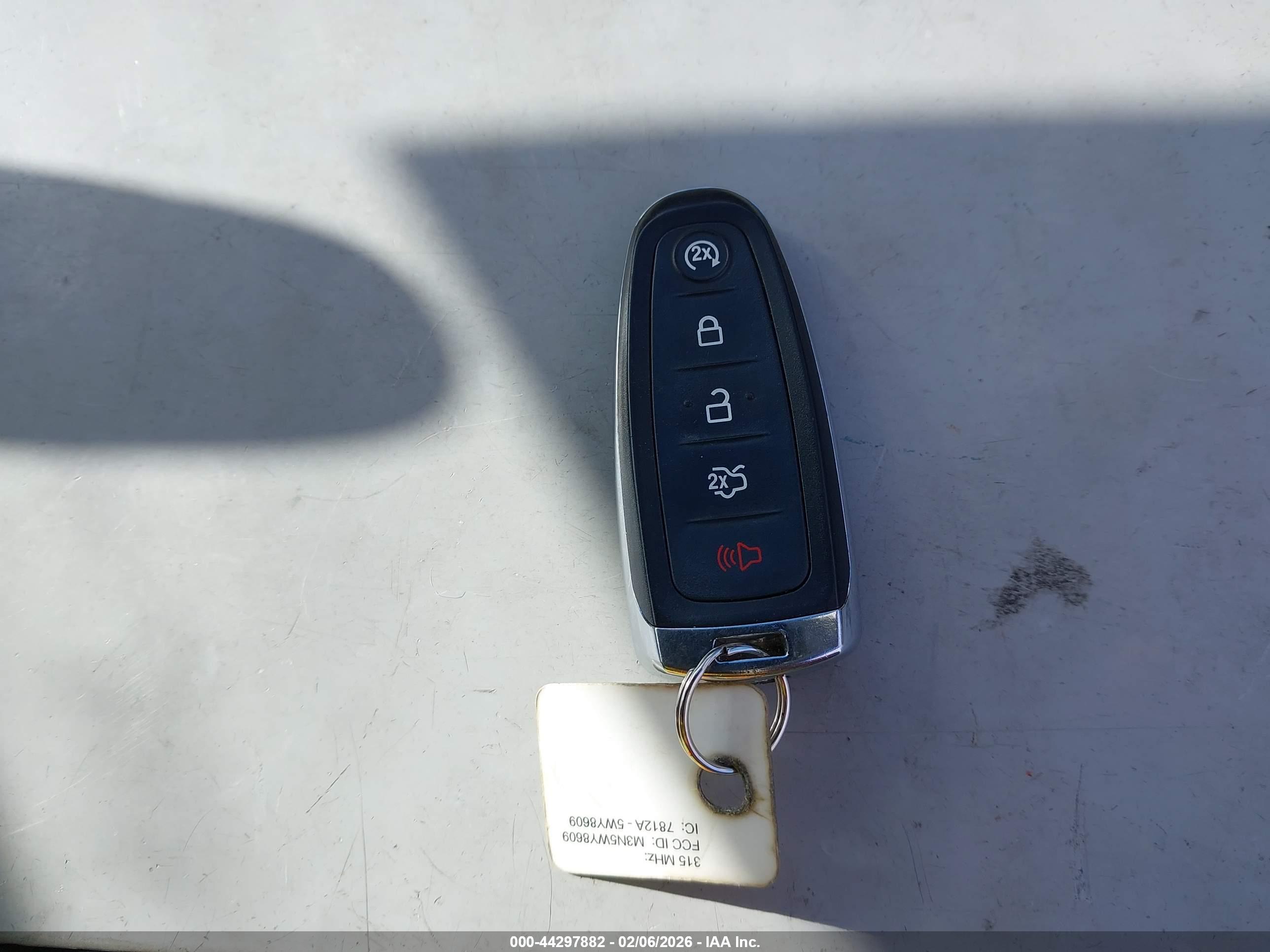 FORD ESCAPE image 11