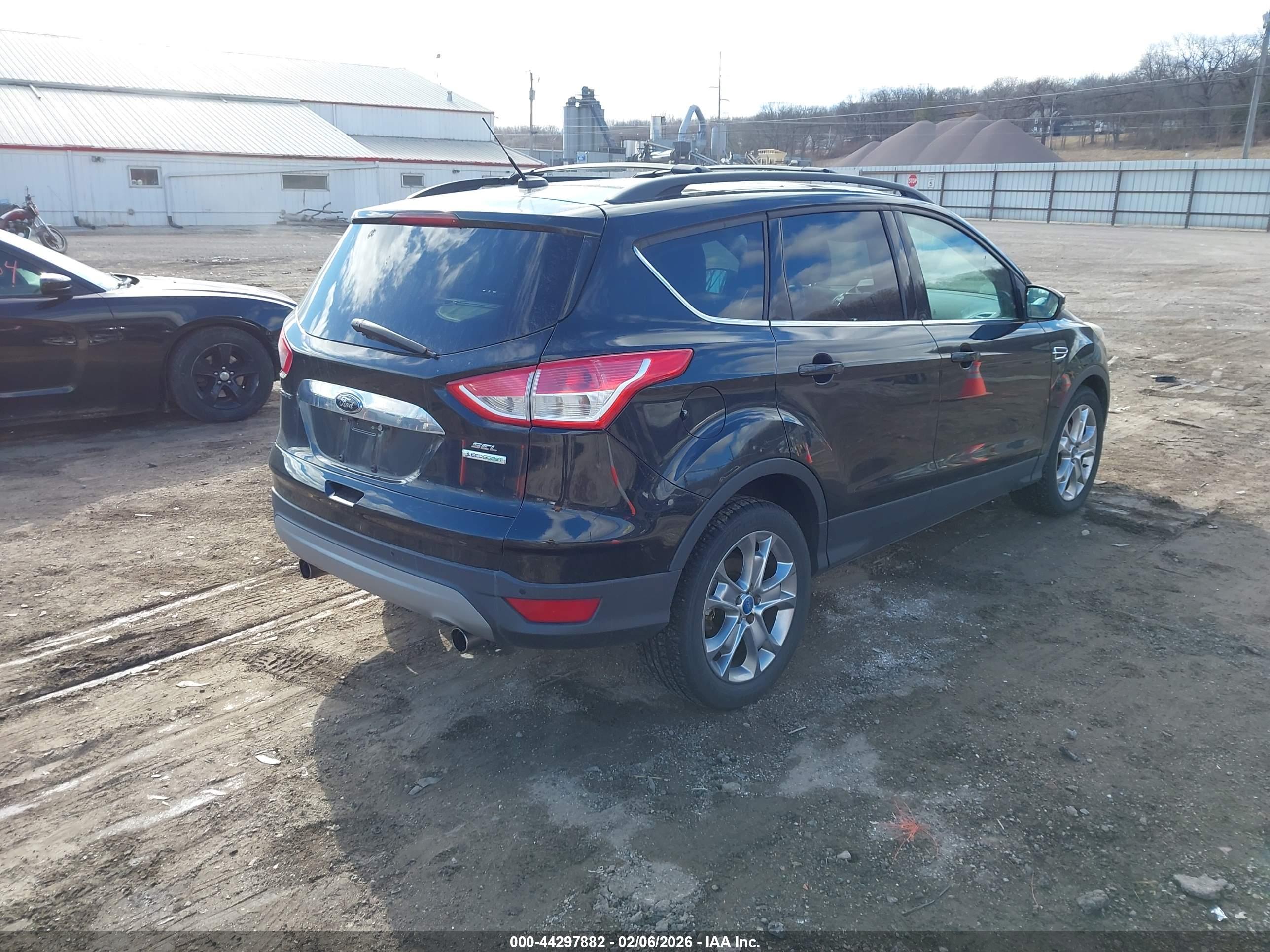 FORD ESCAPE image 4