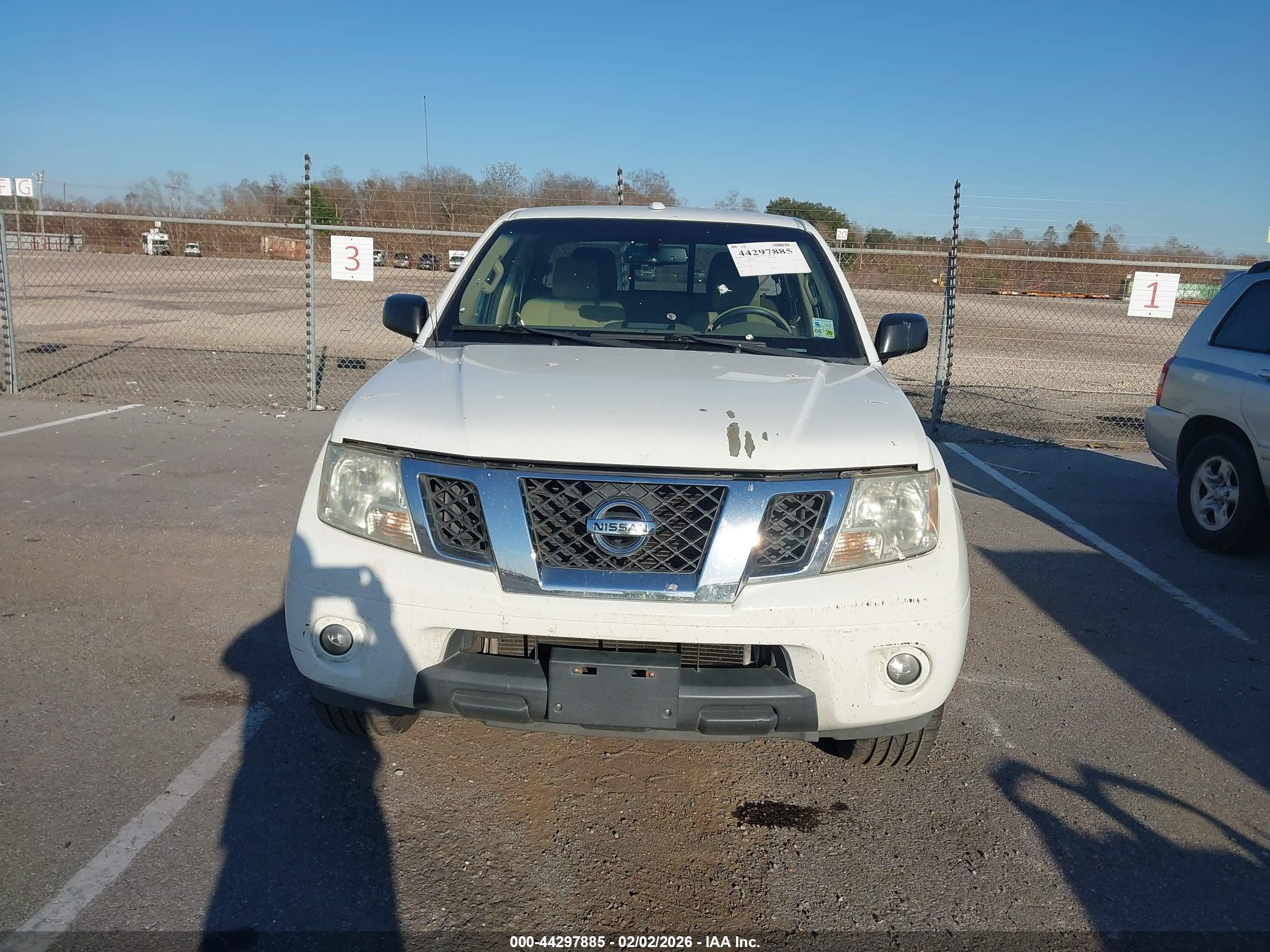 NISSAN FRONTIER image 6