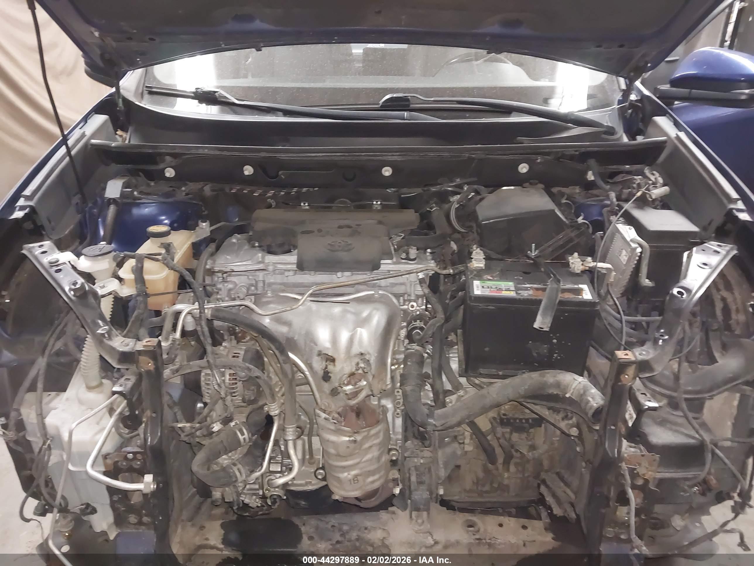 TOYOTA RAV4 image 10