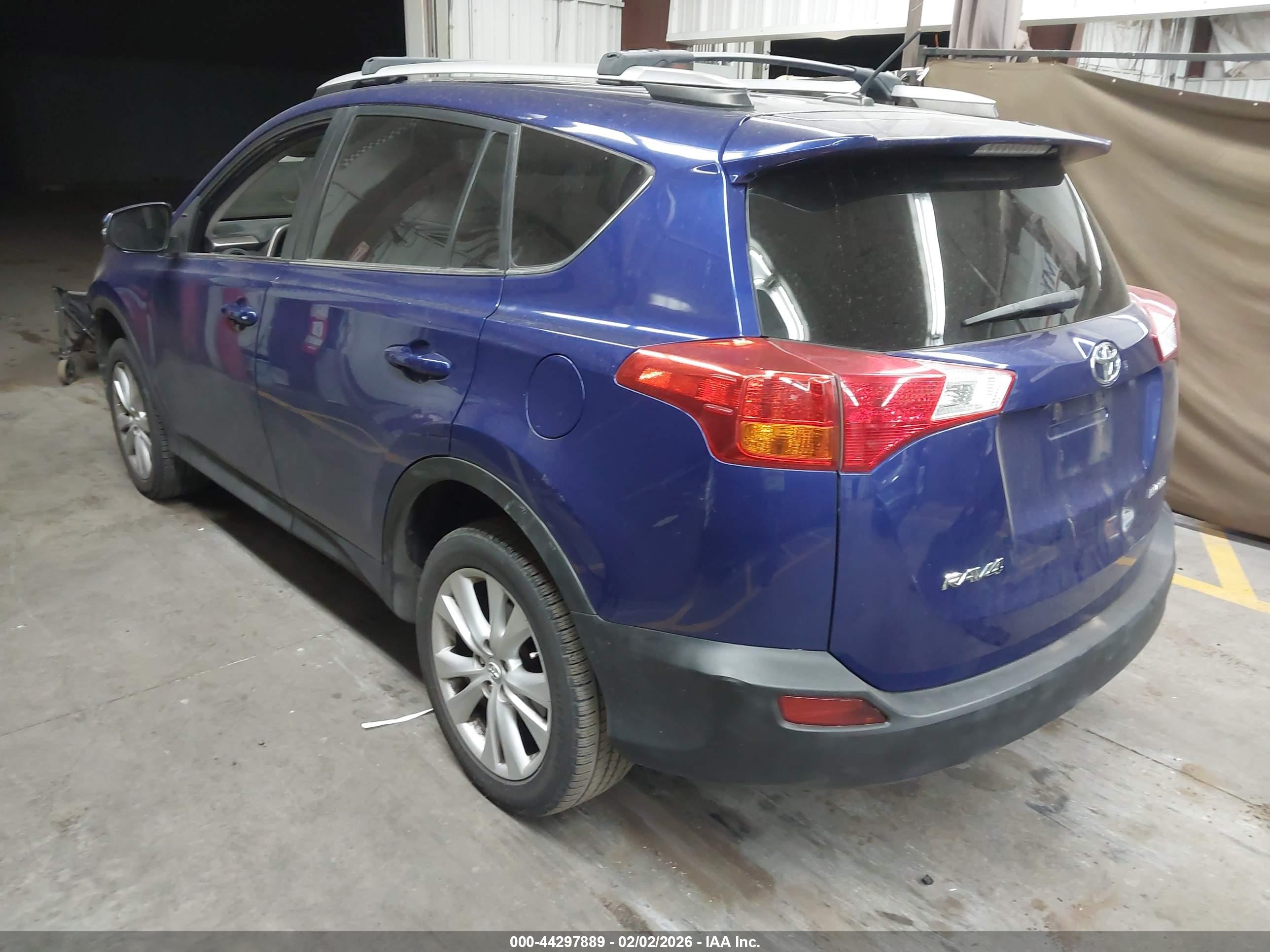 TOYOTA RAV4 image 3