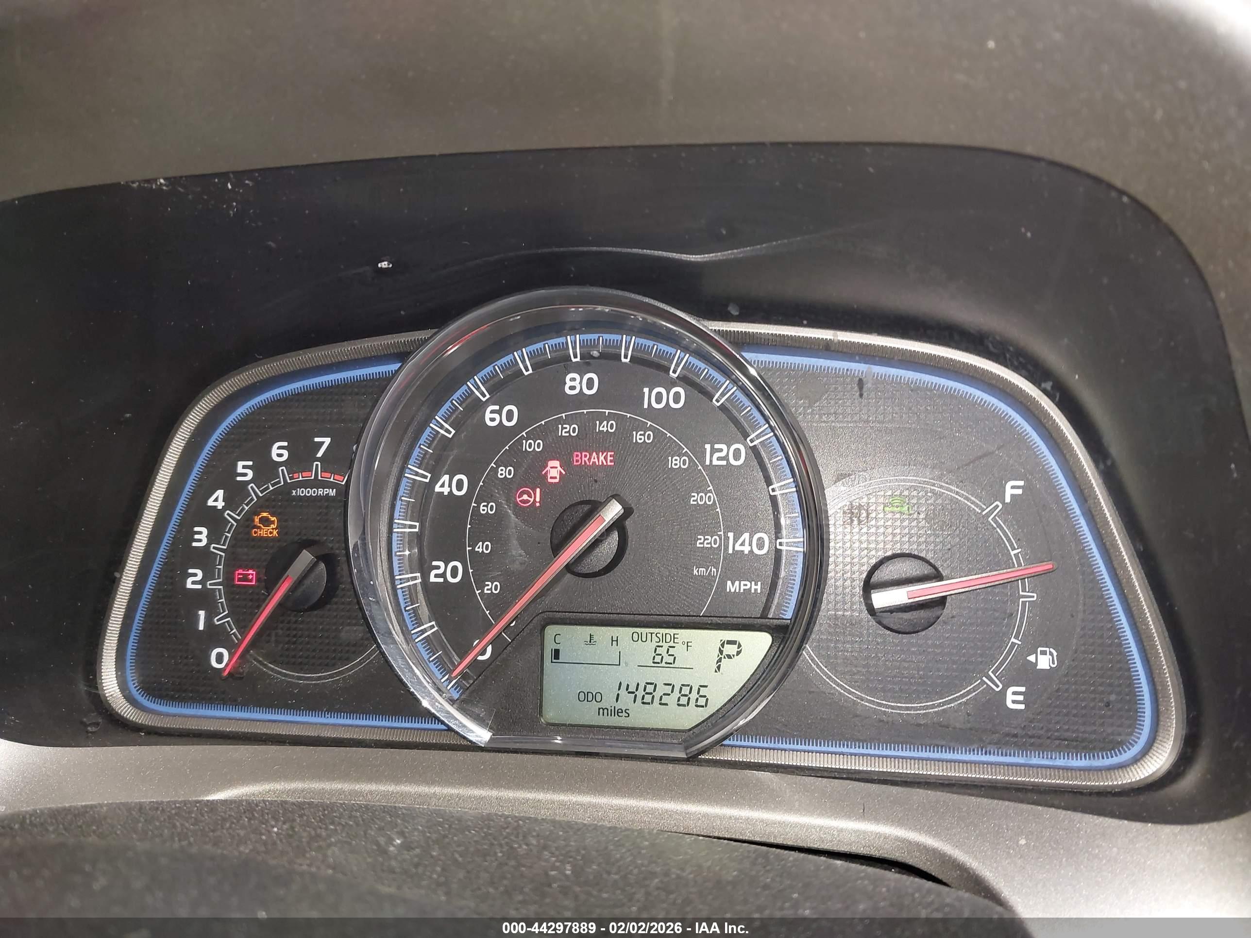 TOYOTA RAV4 image 7