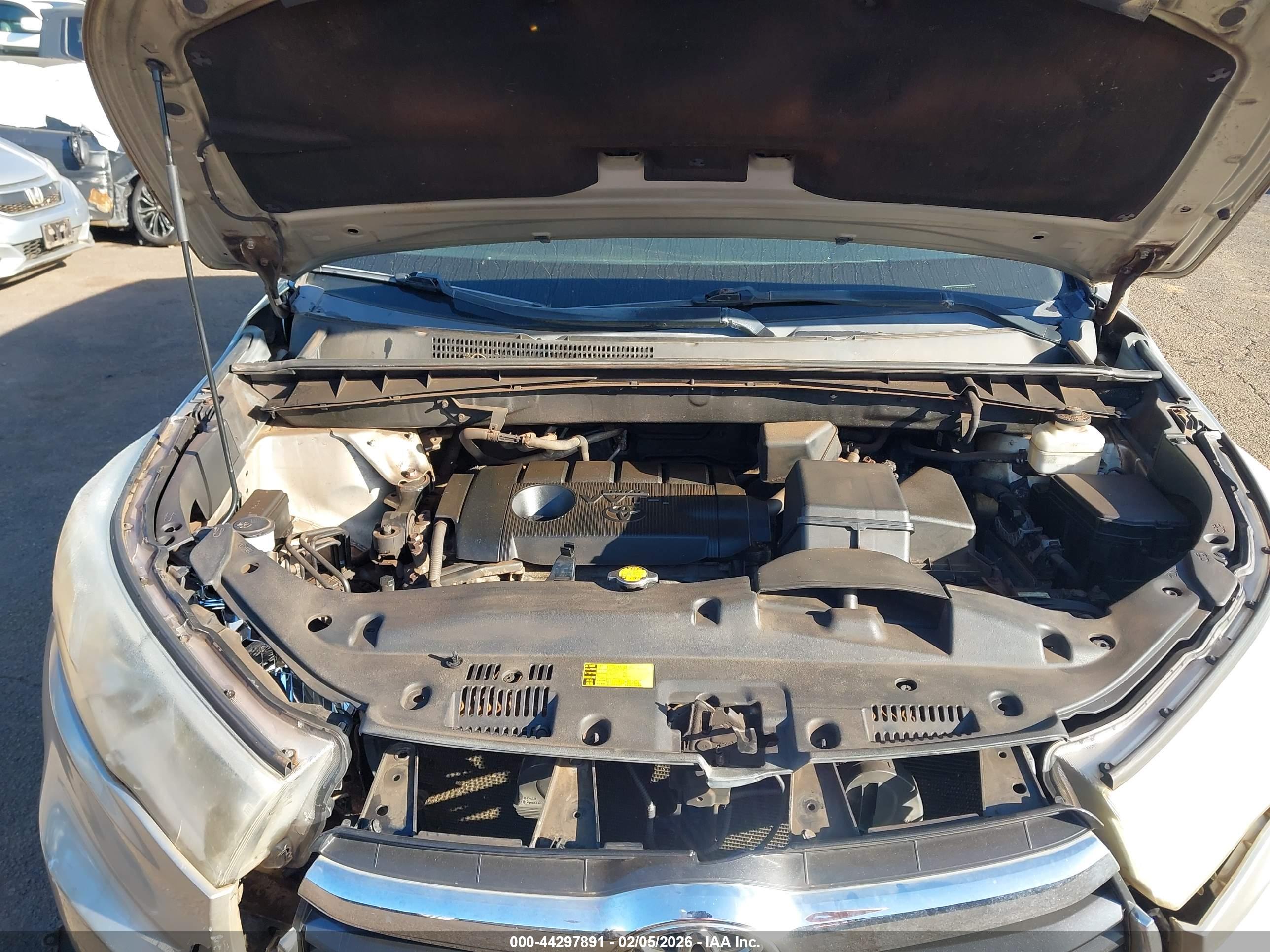 TOYOTA HIGHLANDER image 10