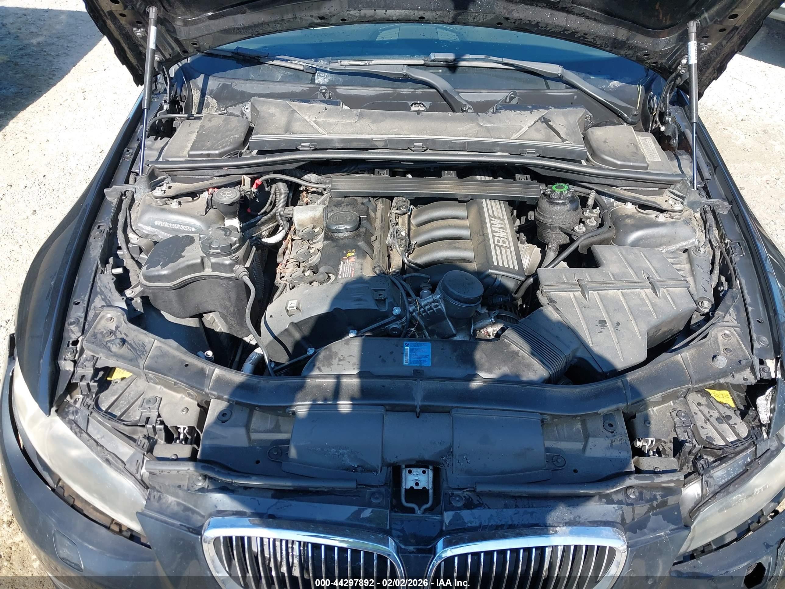 BMW 328I image 10