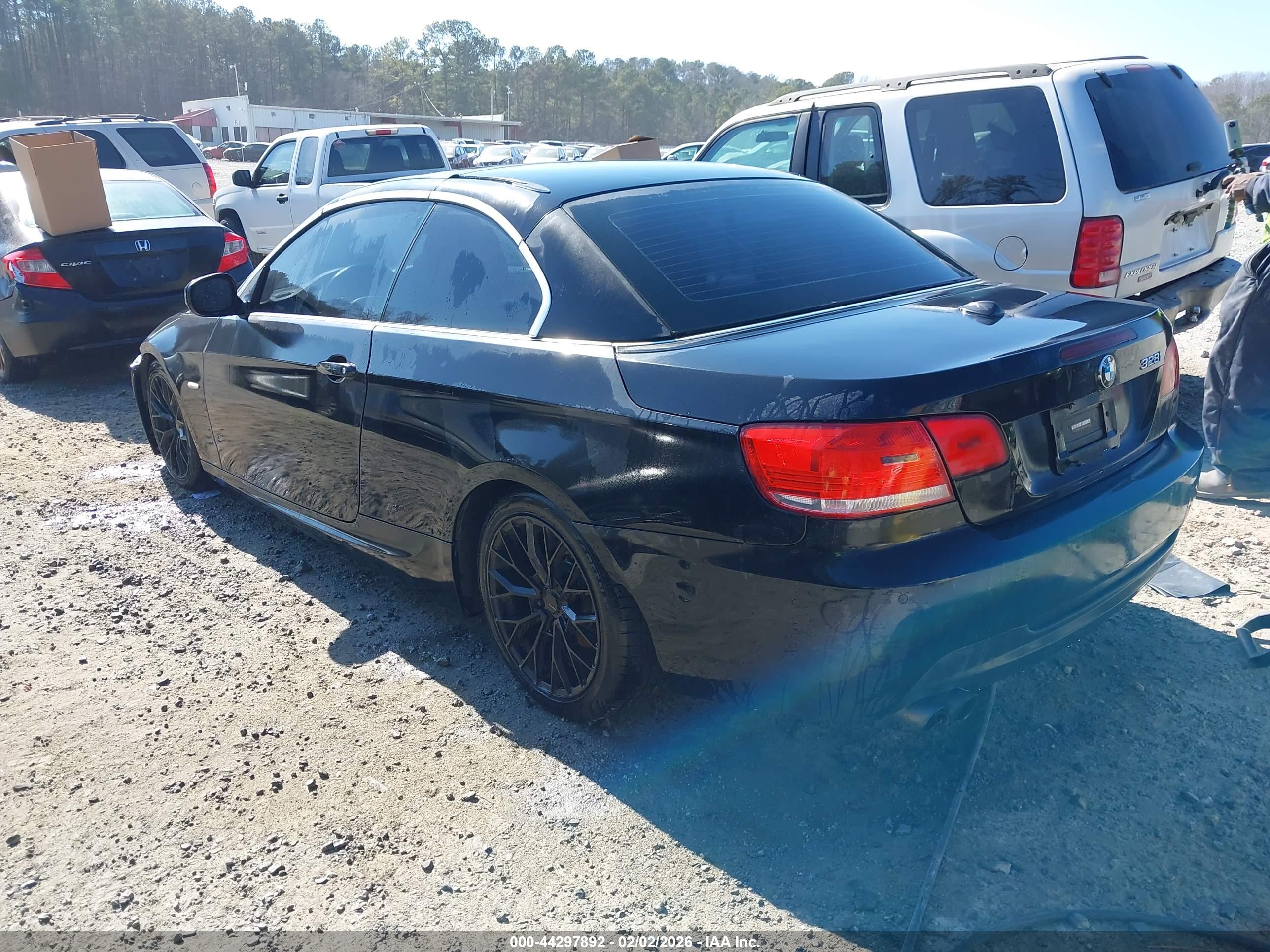 BMW 328I image 3