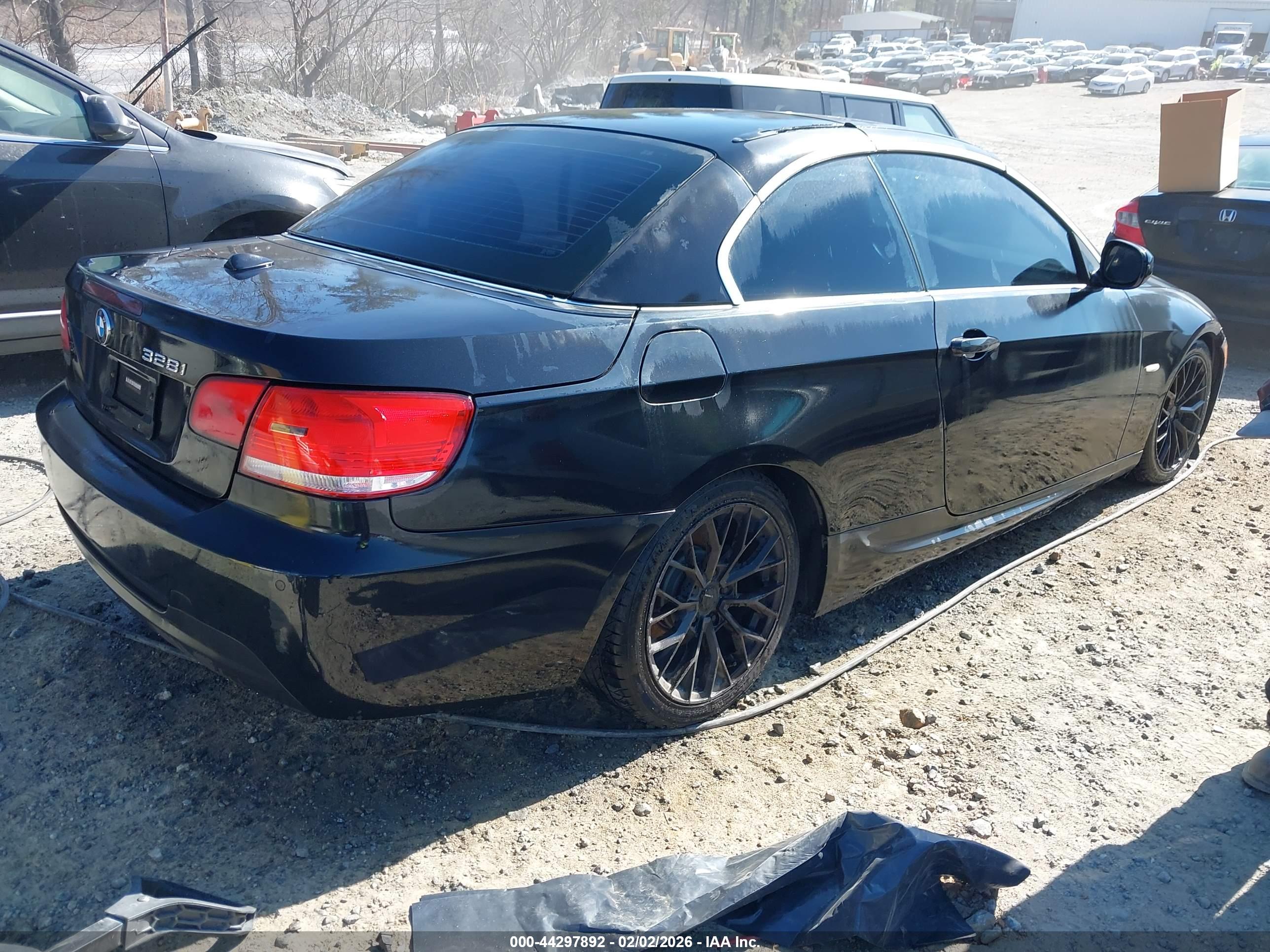 BMW 328I image 4