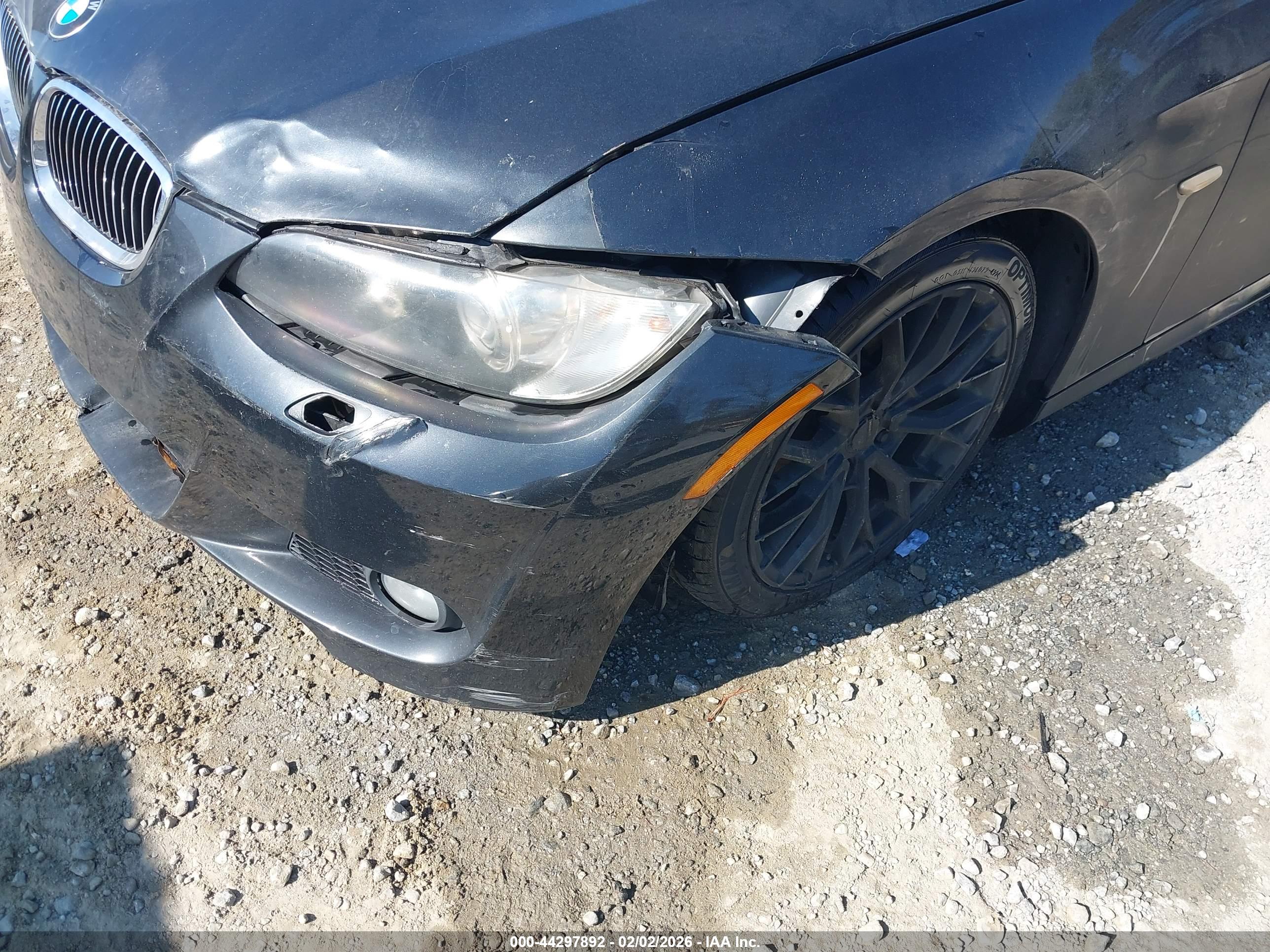 BMW 328I image 6