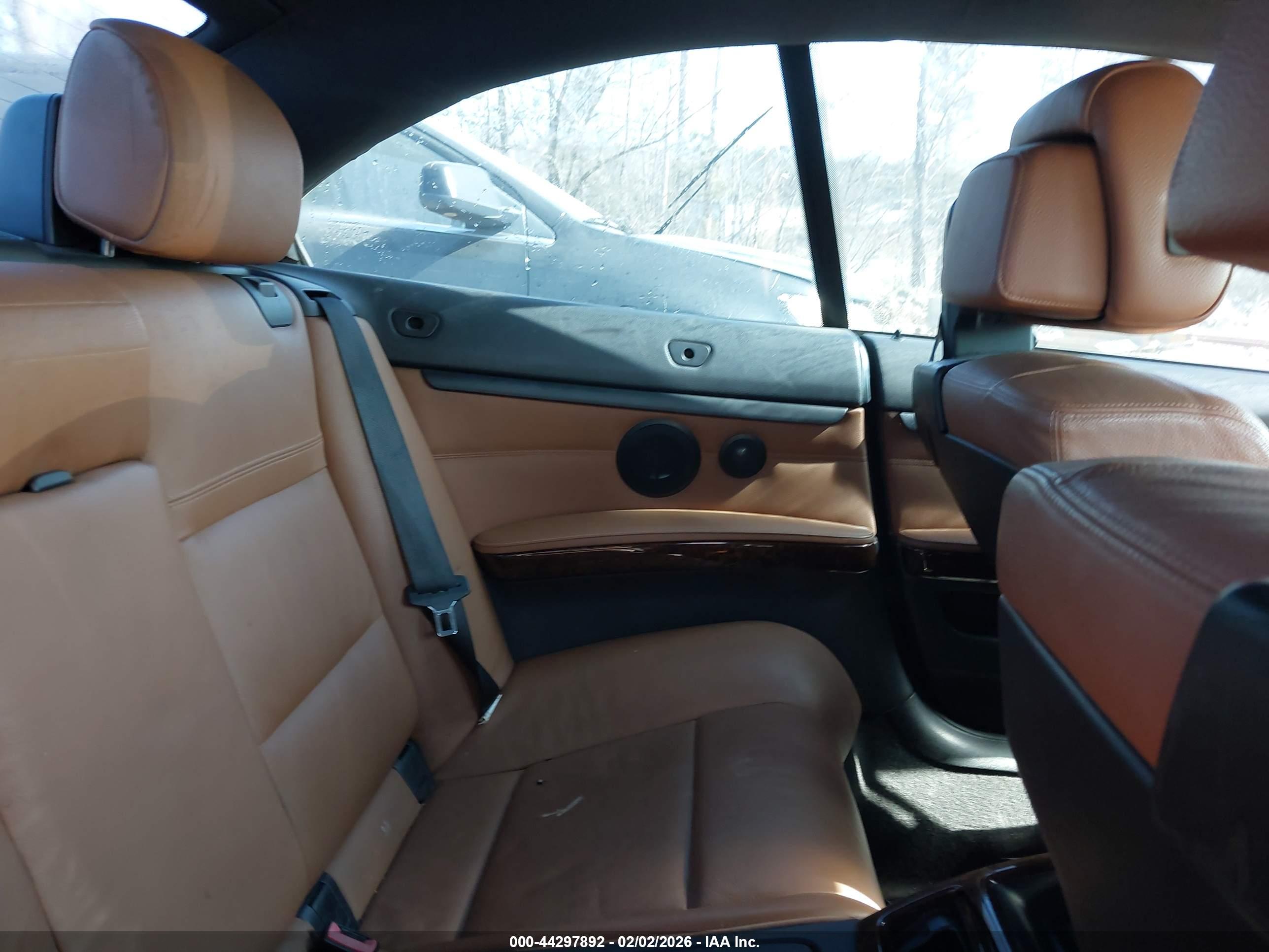 BMW 328I image 8
