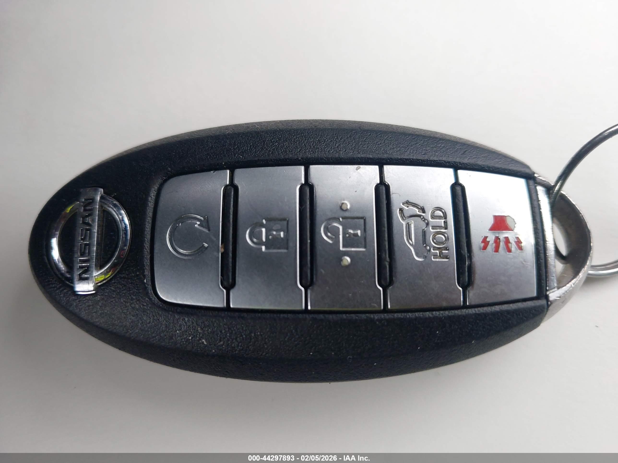 NISSAN ROGUE image 11