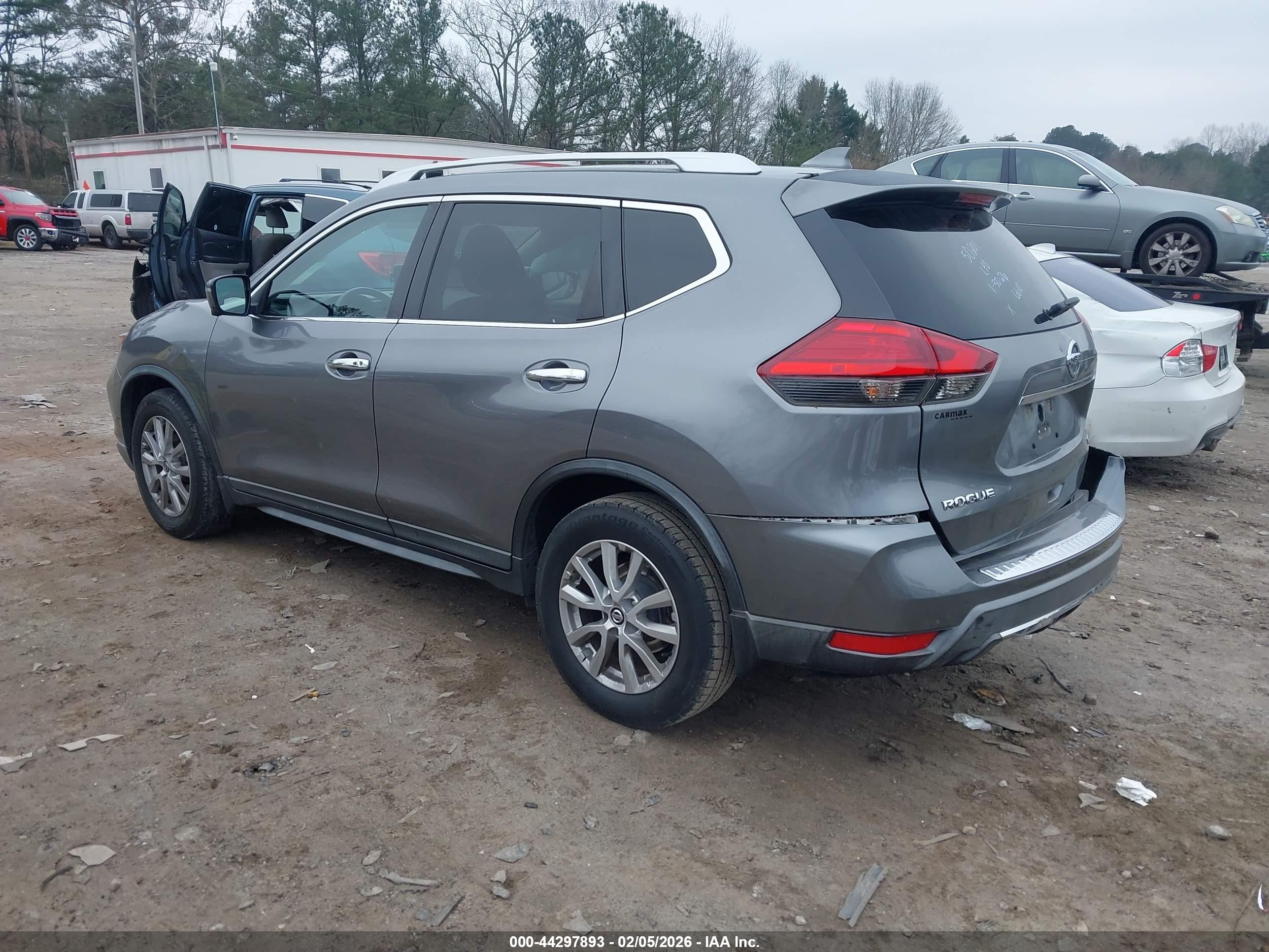 NISSAN ROGUE image 3