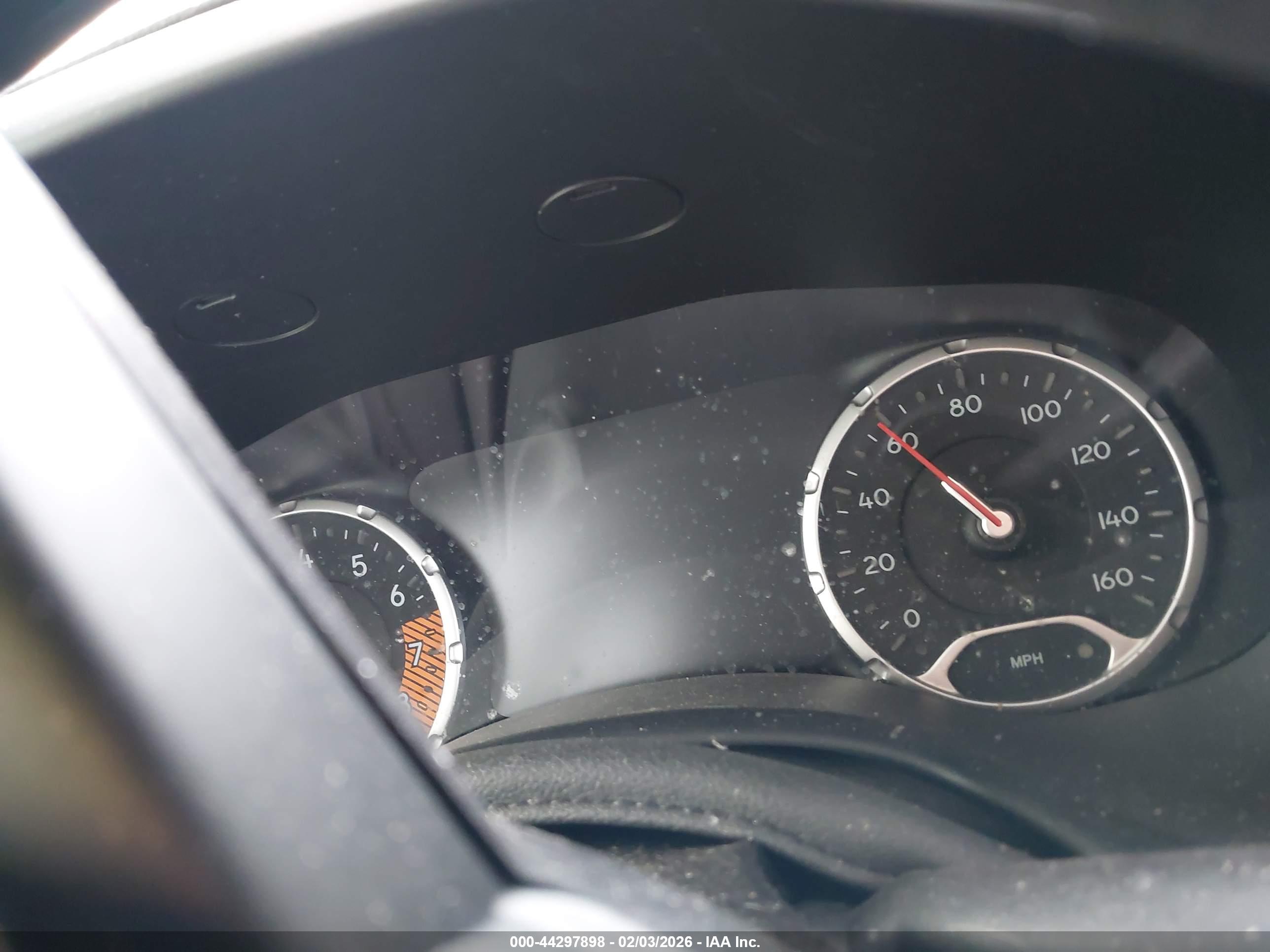 JEEP RENEGADE image 7