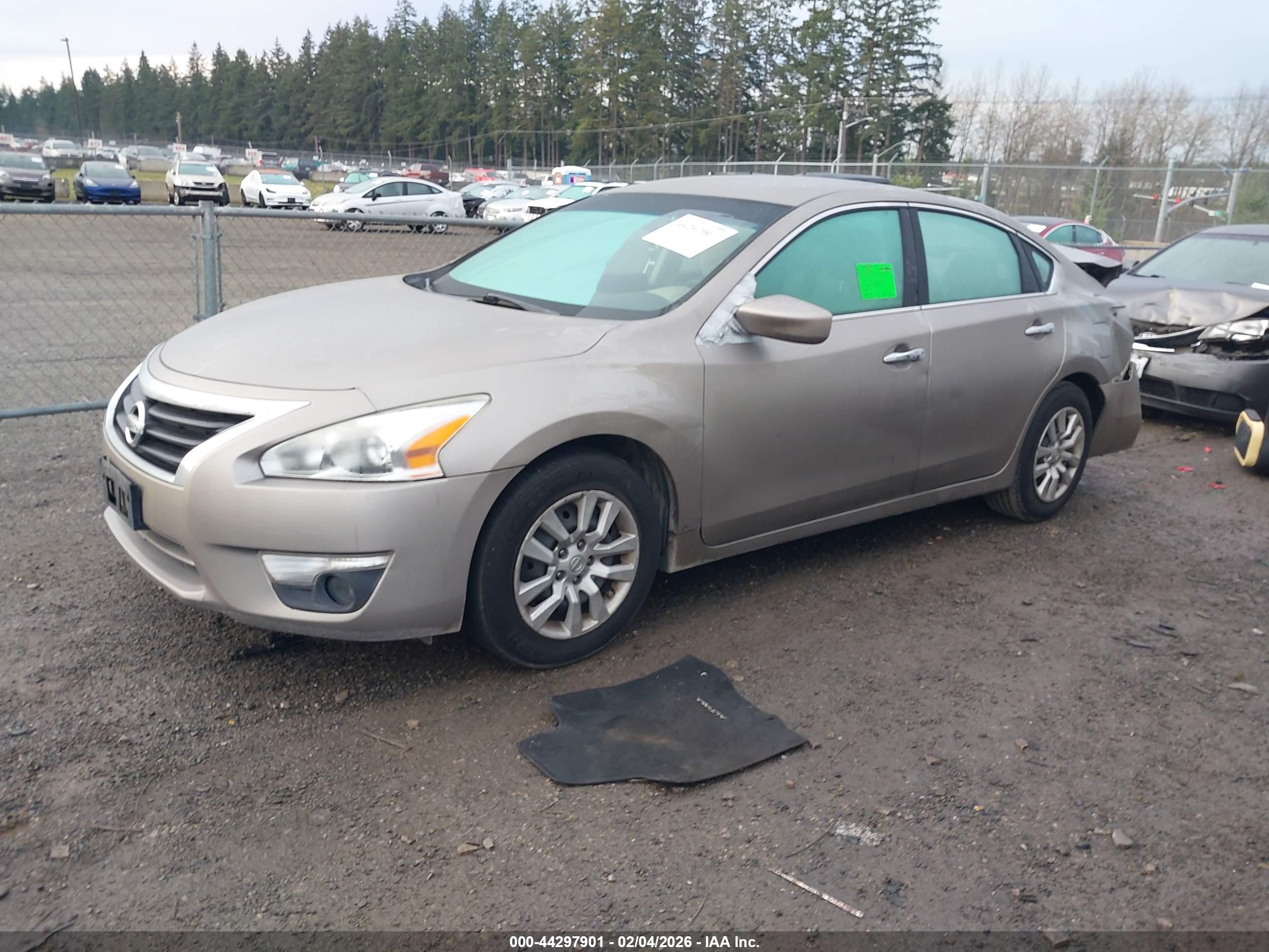 NISSAN ALTIMA image 2
