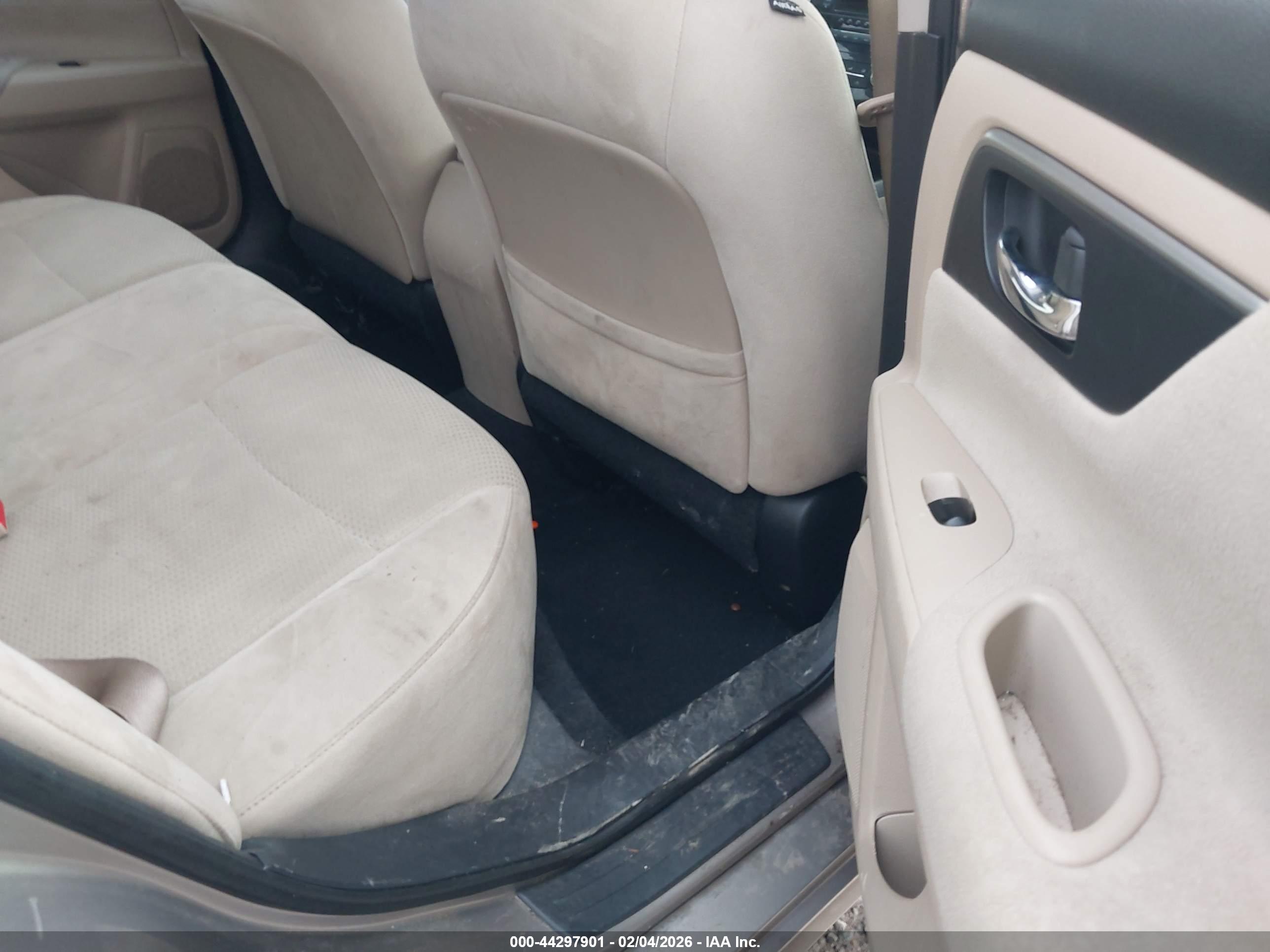 NISSAN ALTIMA image 8
