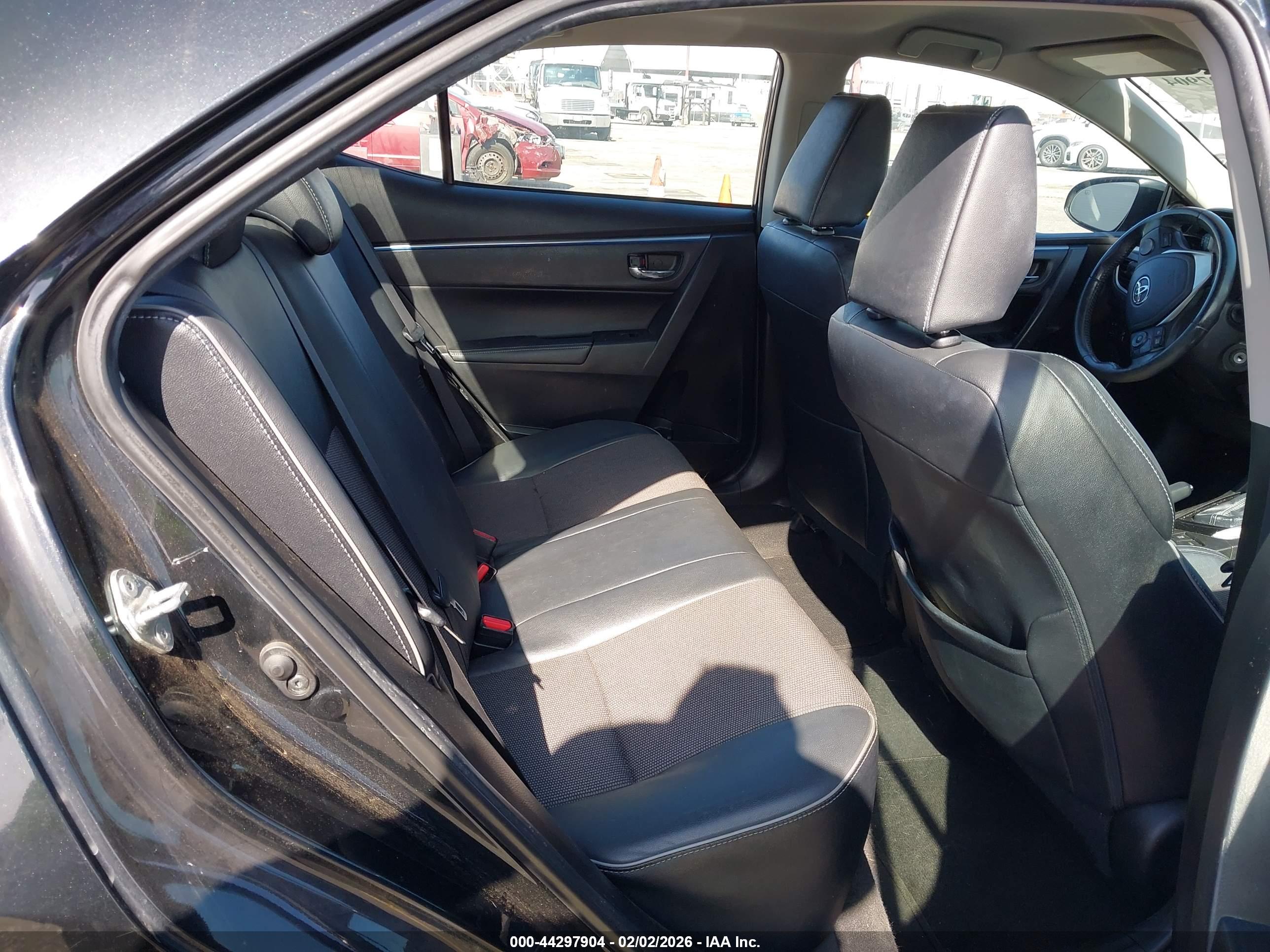 TOYOTA COROLLA image 8