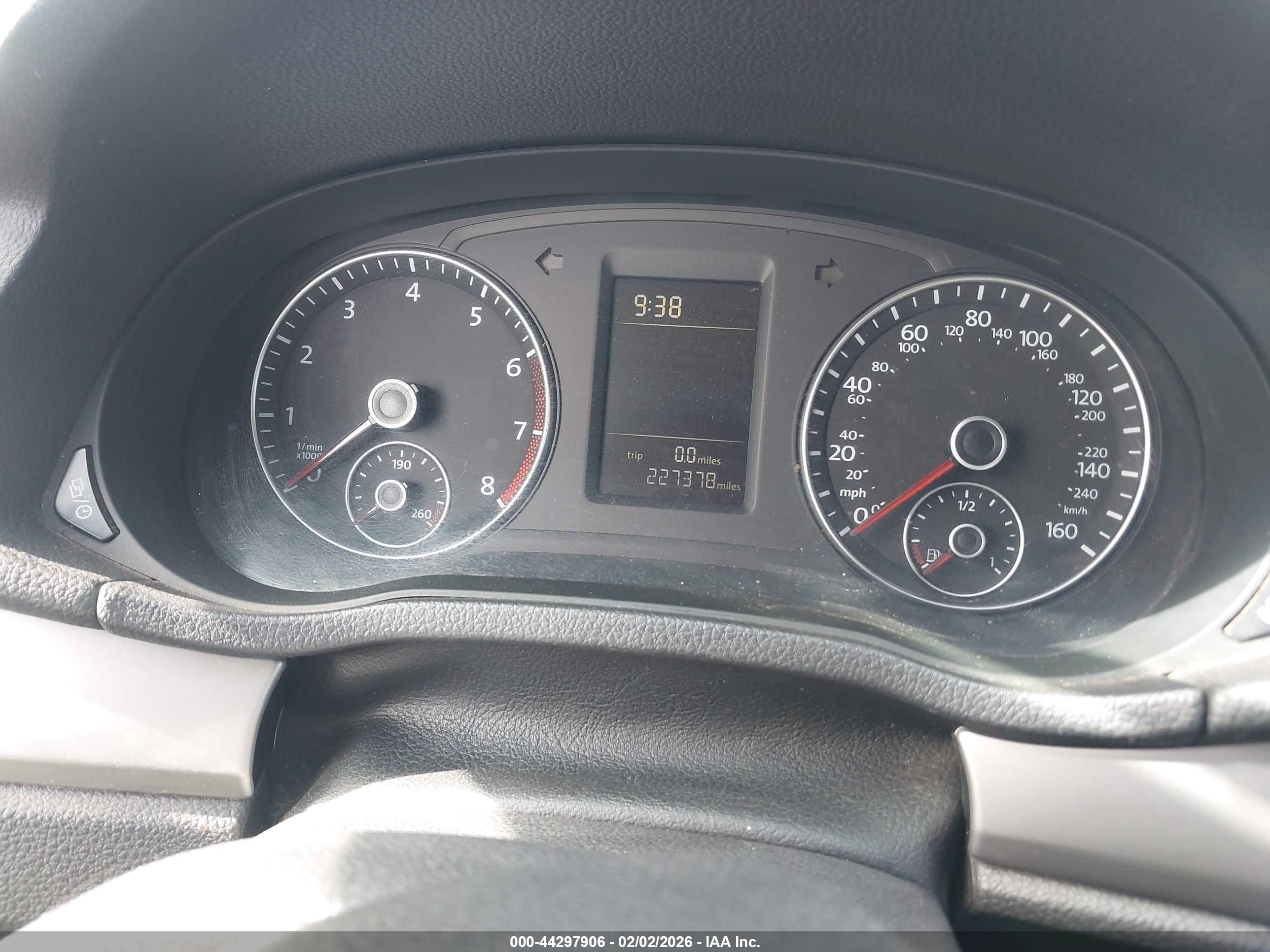 VOLKSWAGEN PASSAT image 7