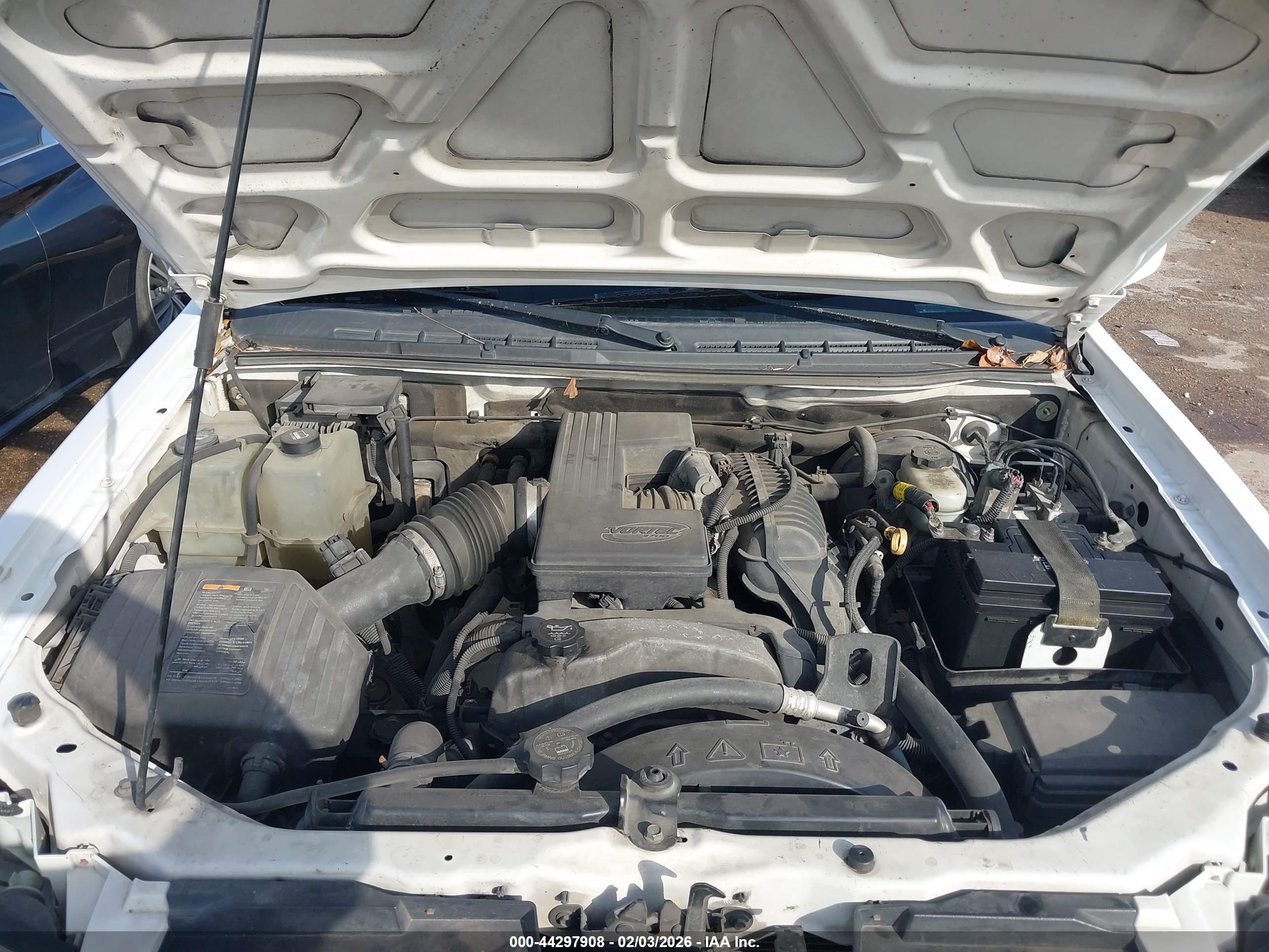 CHEVROLET COLORADO image 10
