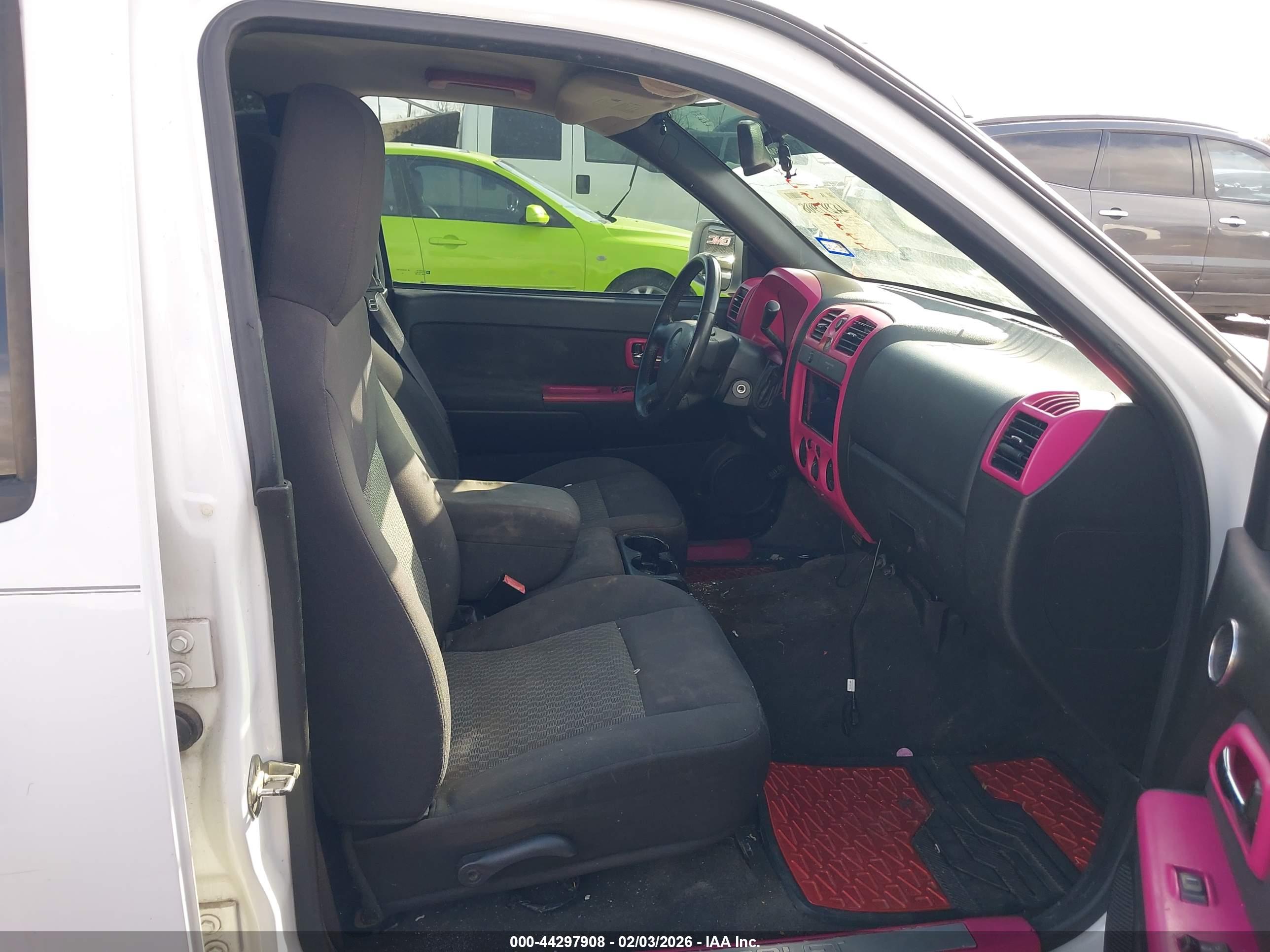 CHEVROLET COLORADO image 5