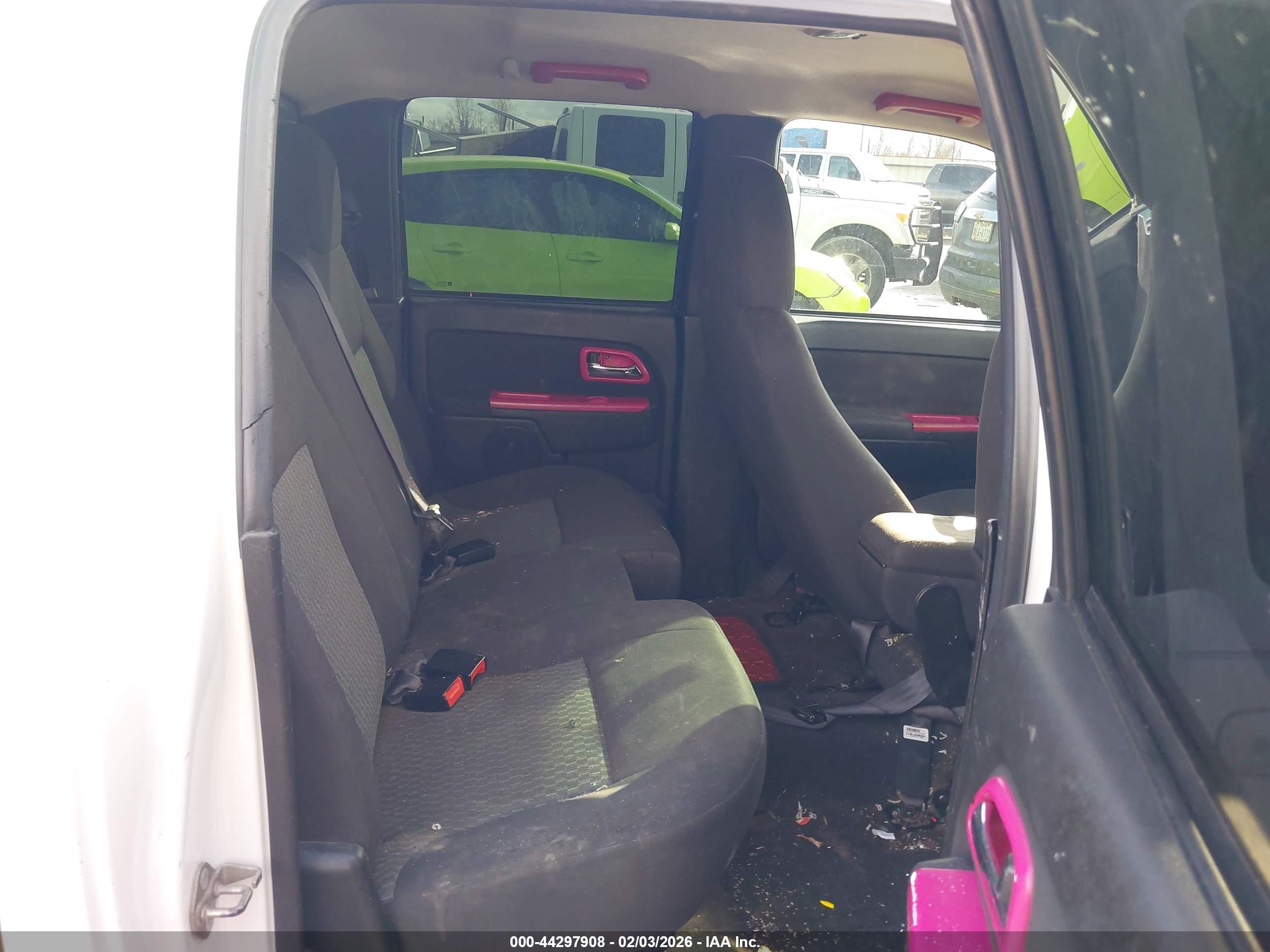 CHEVROLET COLORADO image 8