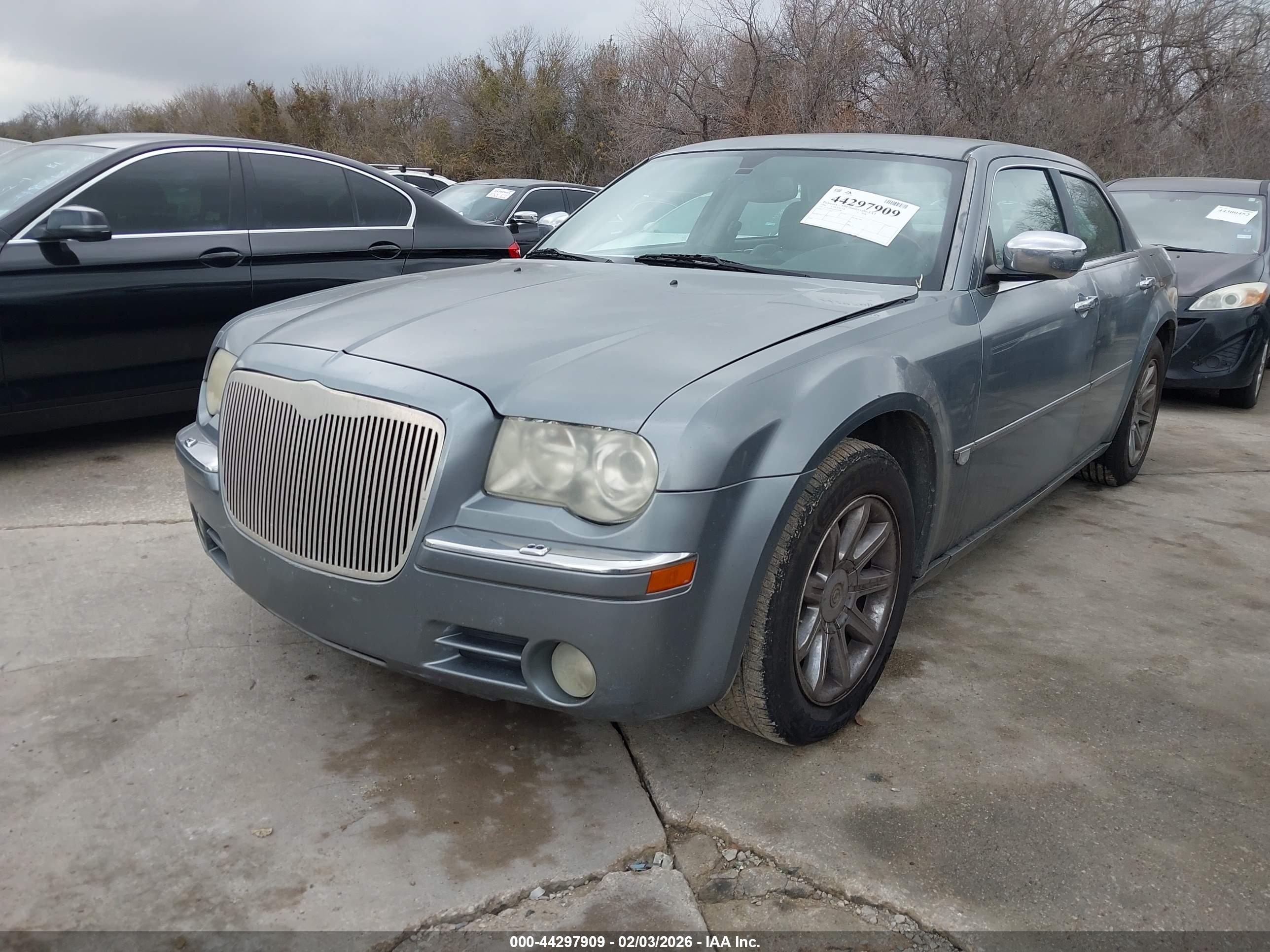 CHRYSLER 300C image 2