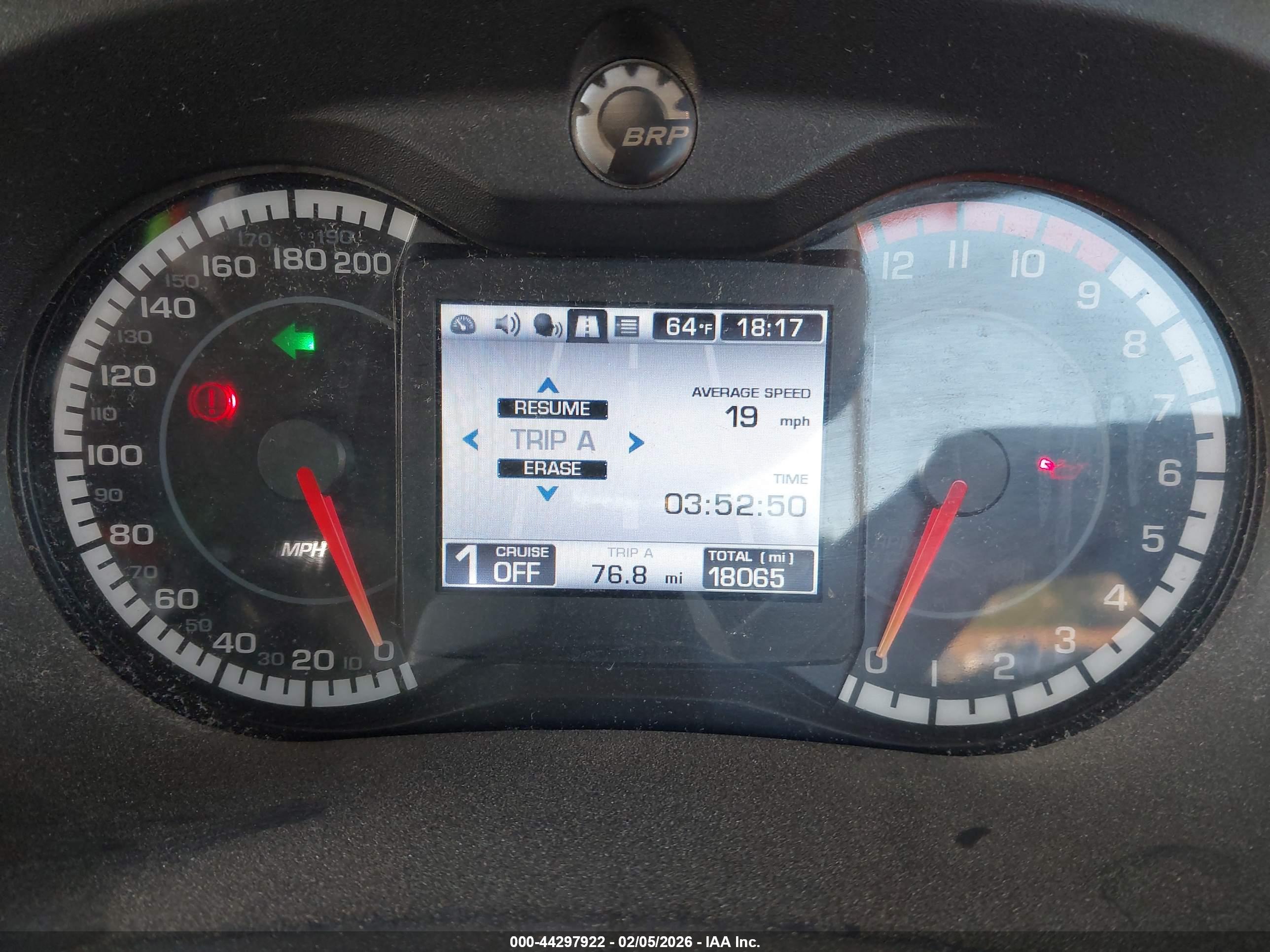 CAN-AM SPYDER image 7