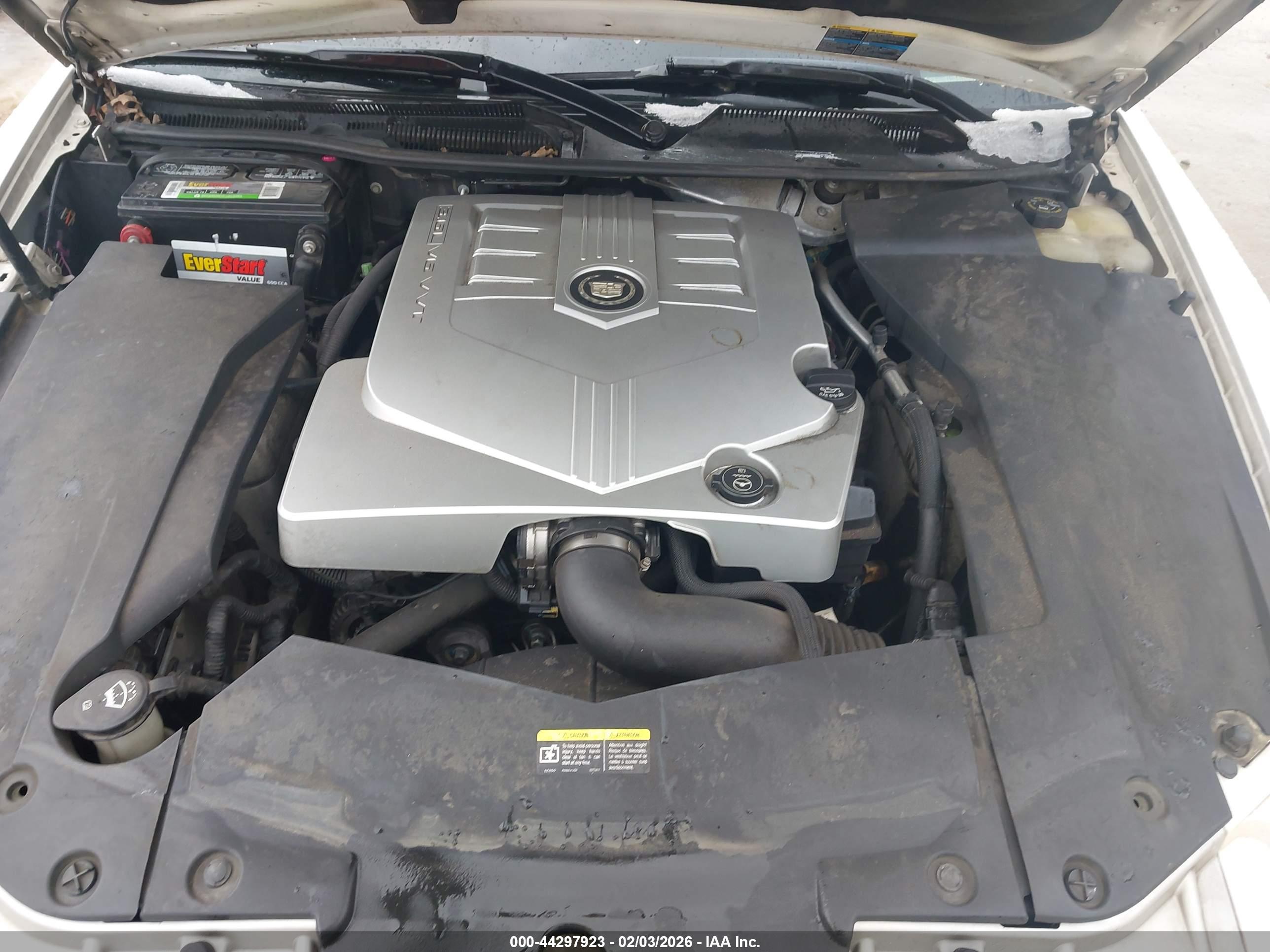 CADILLAC STS image 10