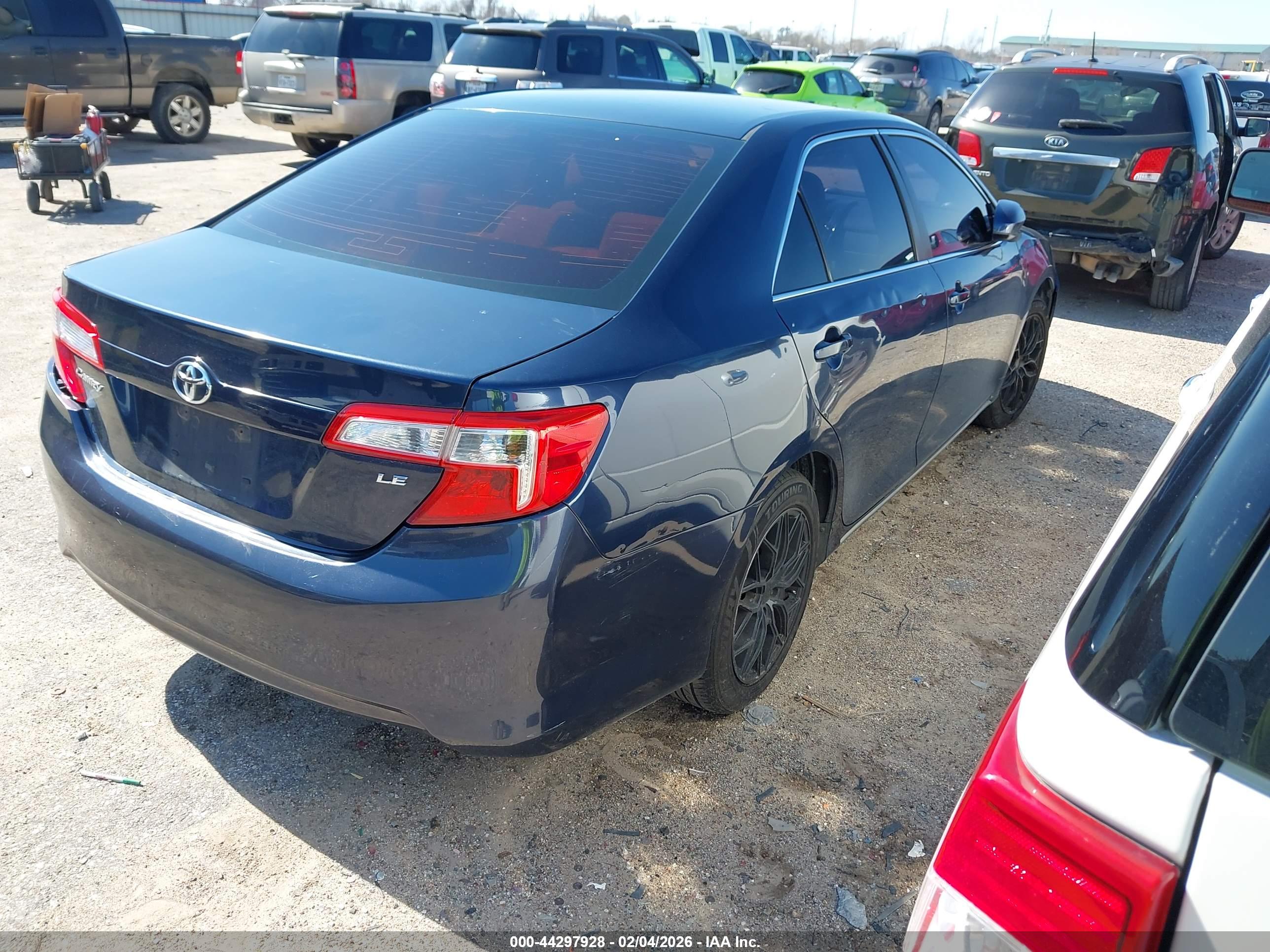 TOYOTA CAMRY image 4