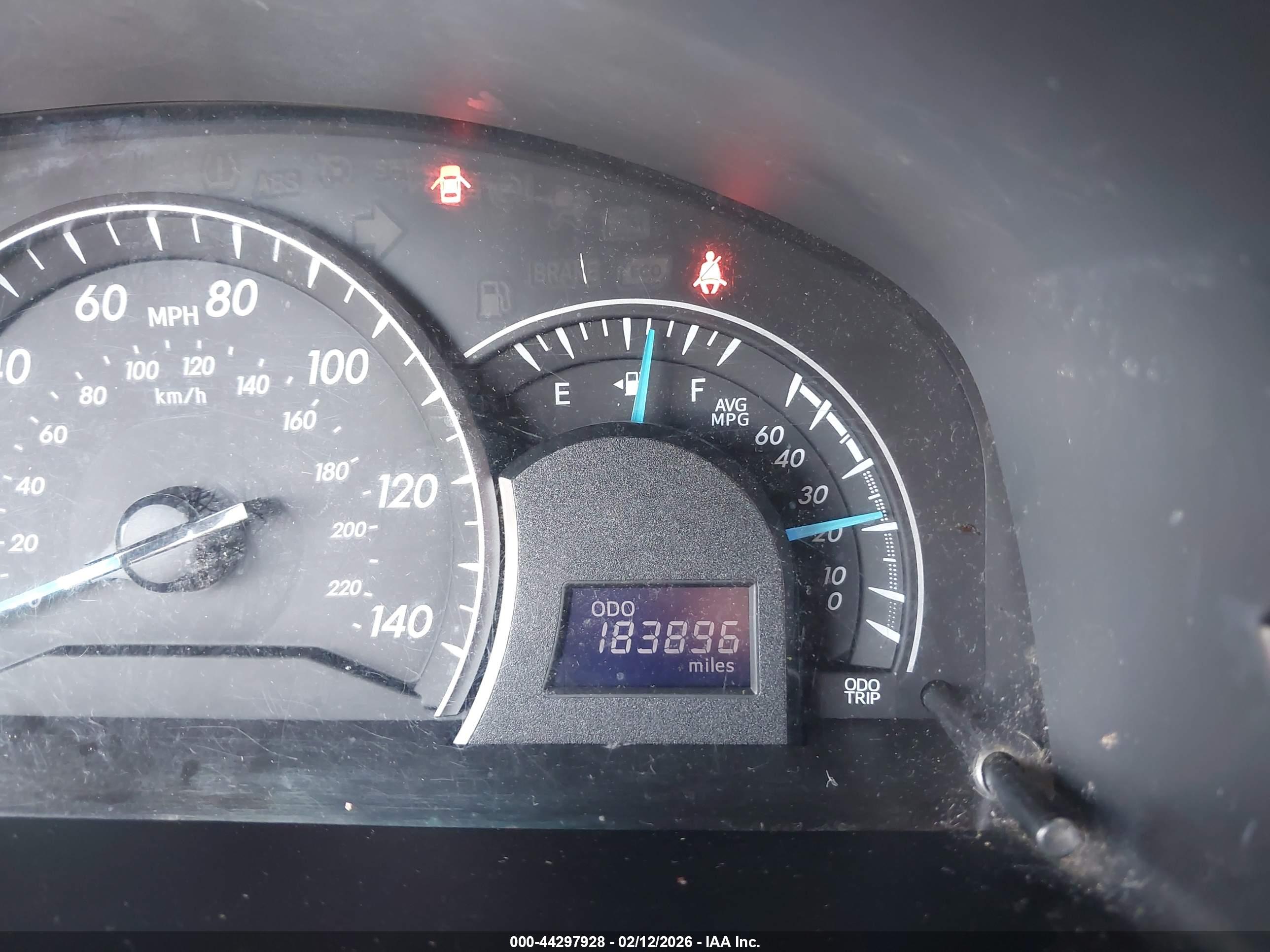 TOYOTA CAMRY image 7