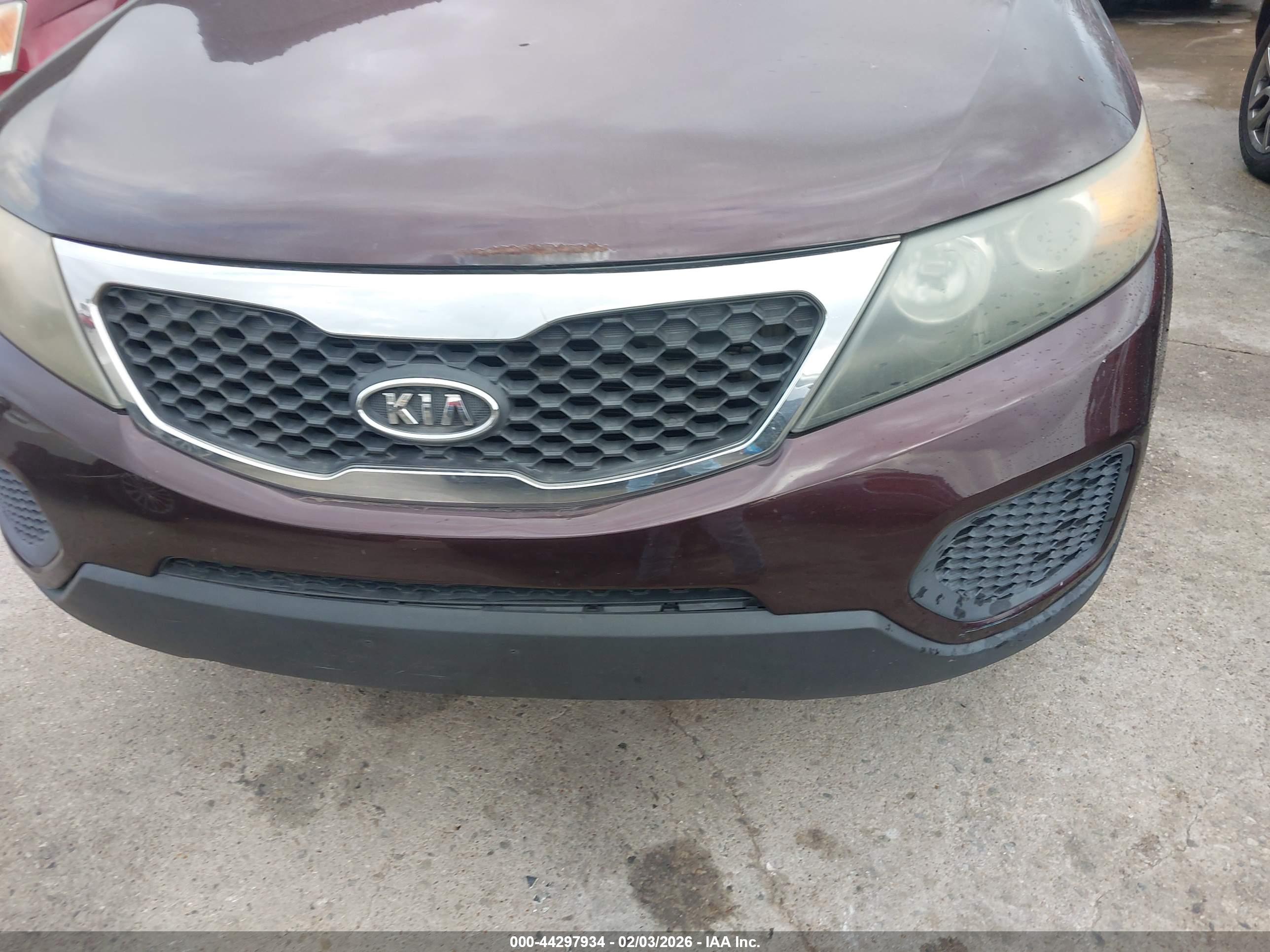 KIA SORENTO image 6