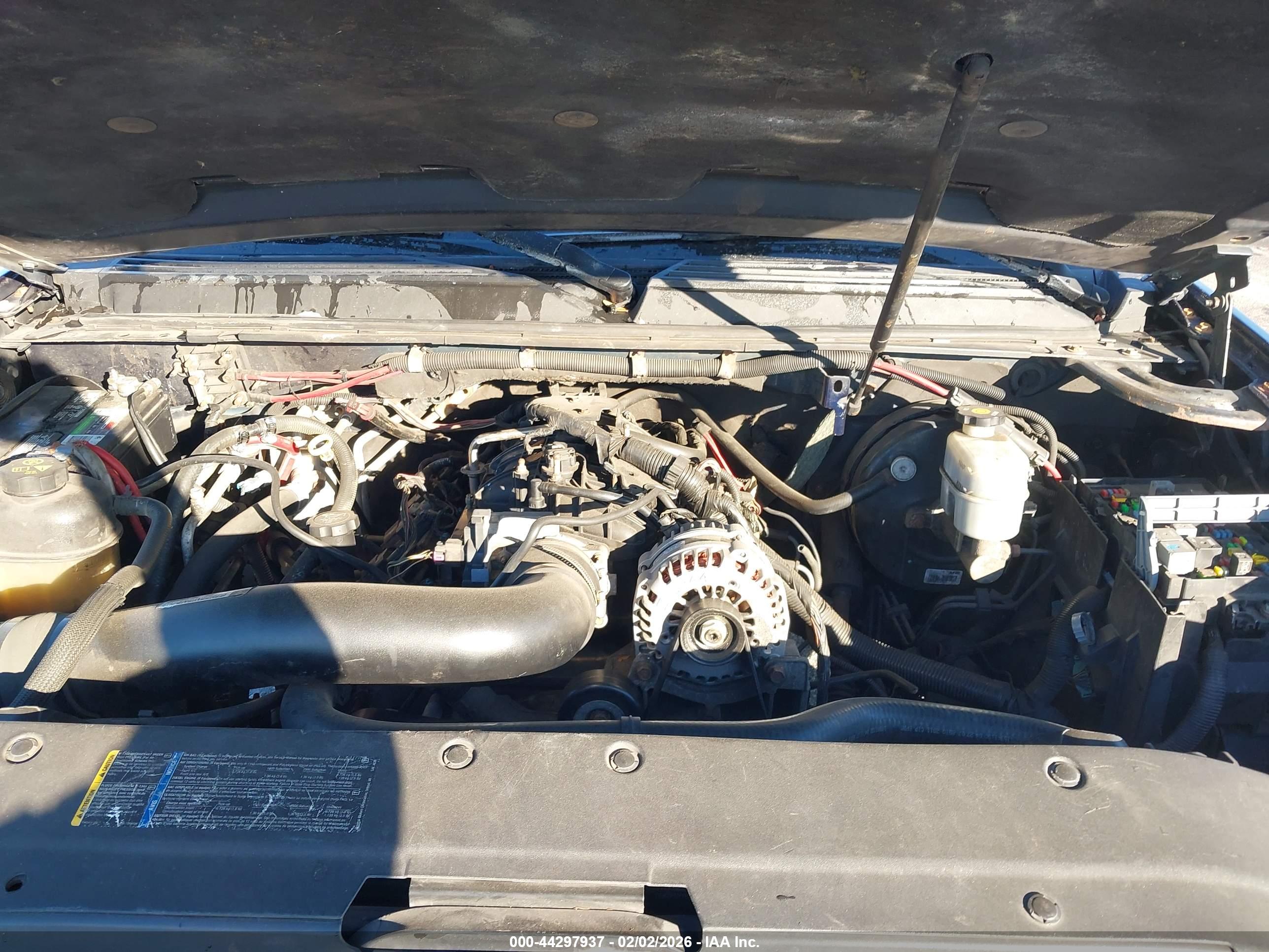 CHEVROLET TAHOE image 10