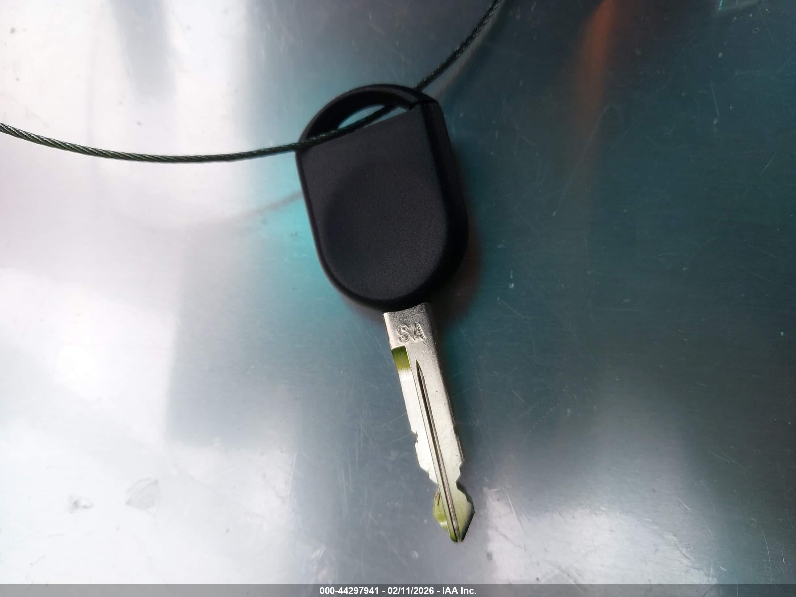 FORD EXPLORER image 11