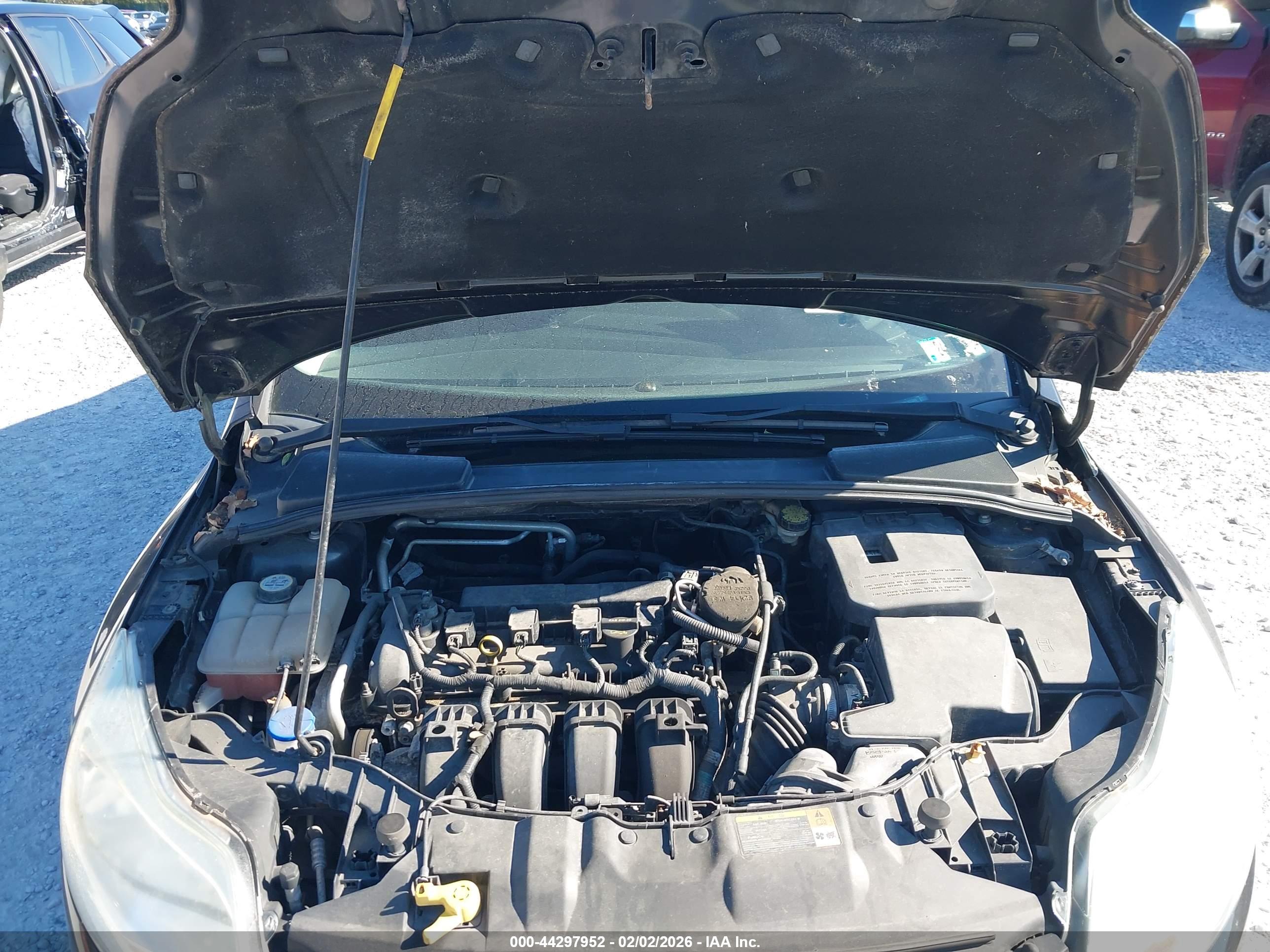 FORD FOCUS image 10