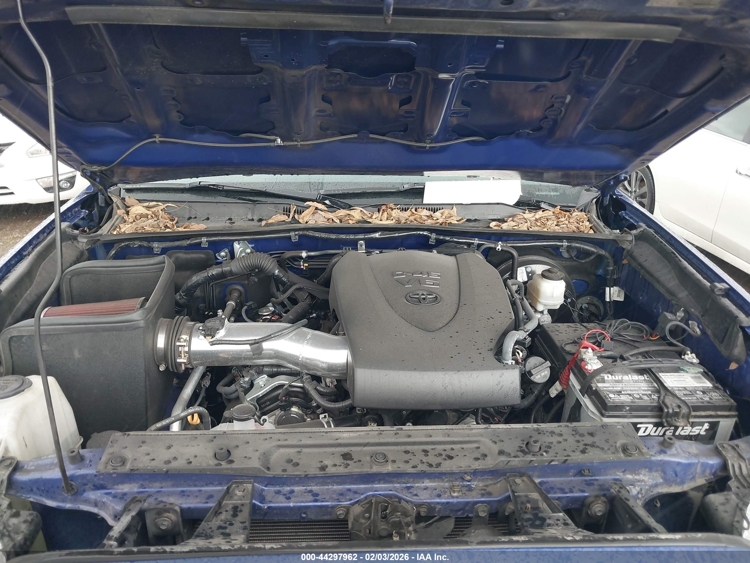 TOYOTA TACOMA image 10