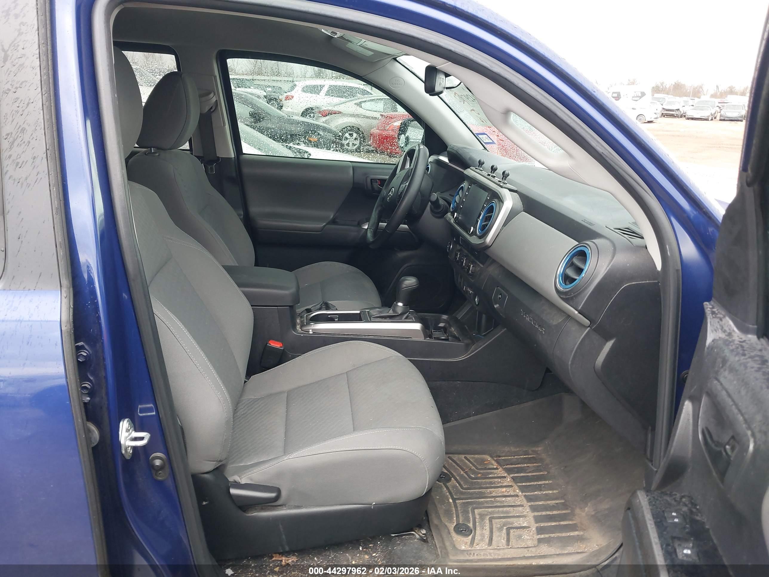 TOYOTA TACOMA image 5