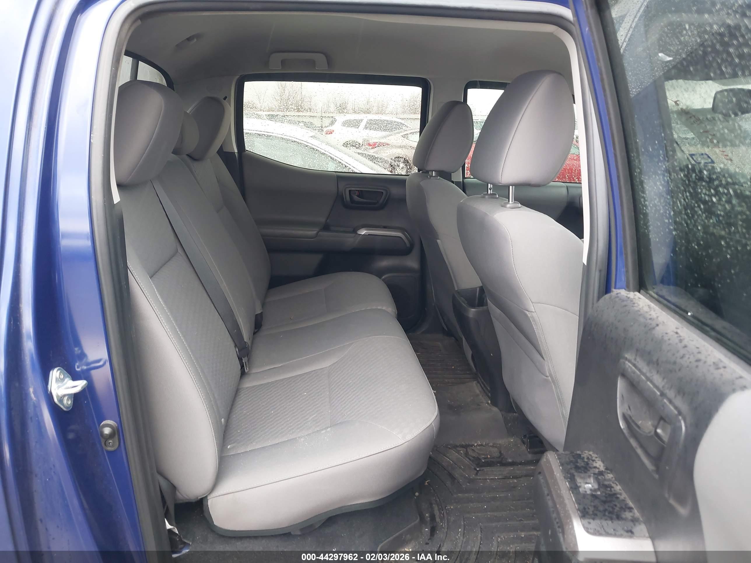 TOYOTA TACOMA image 8