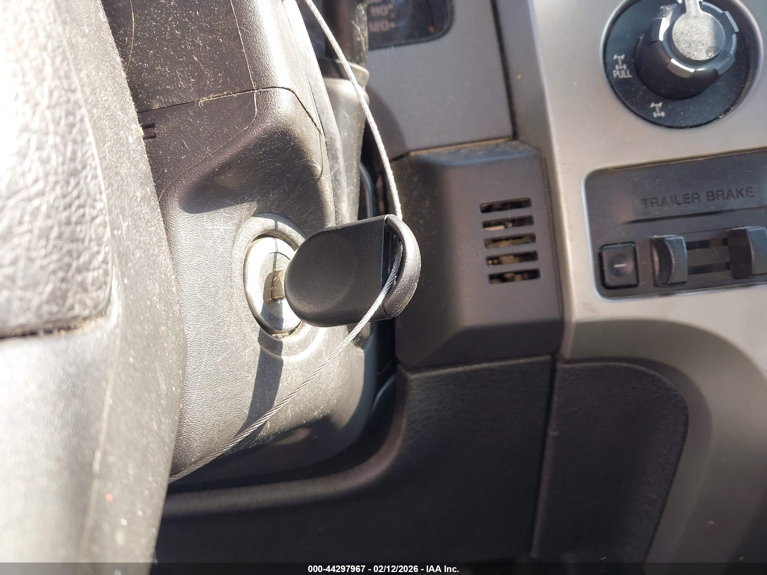 FORD F-150 image 11