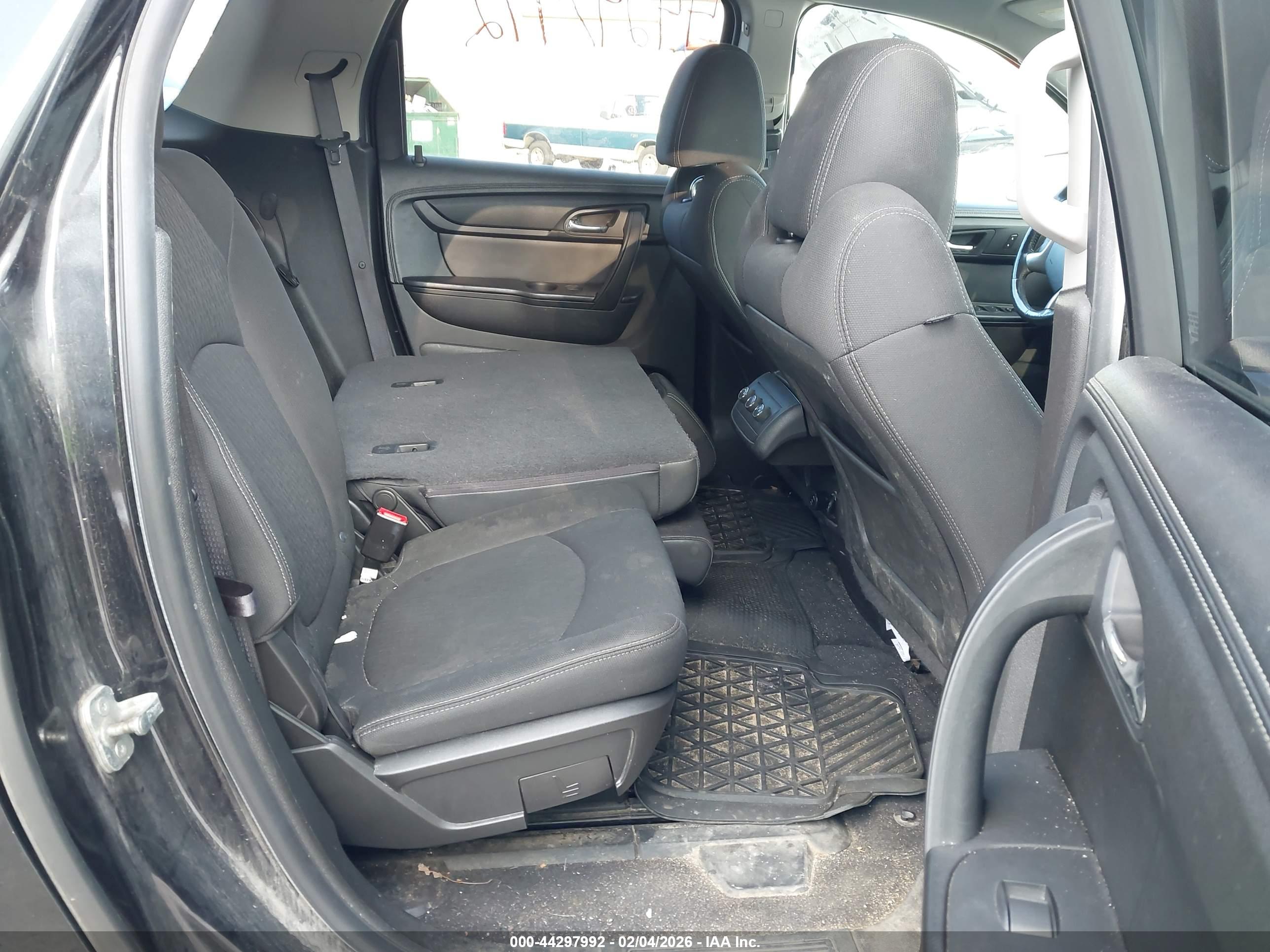 GMC ACADIA image 8