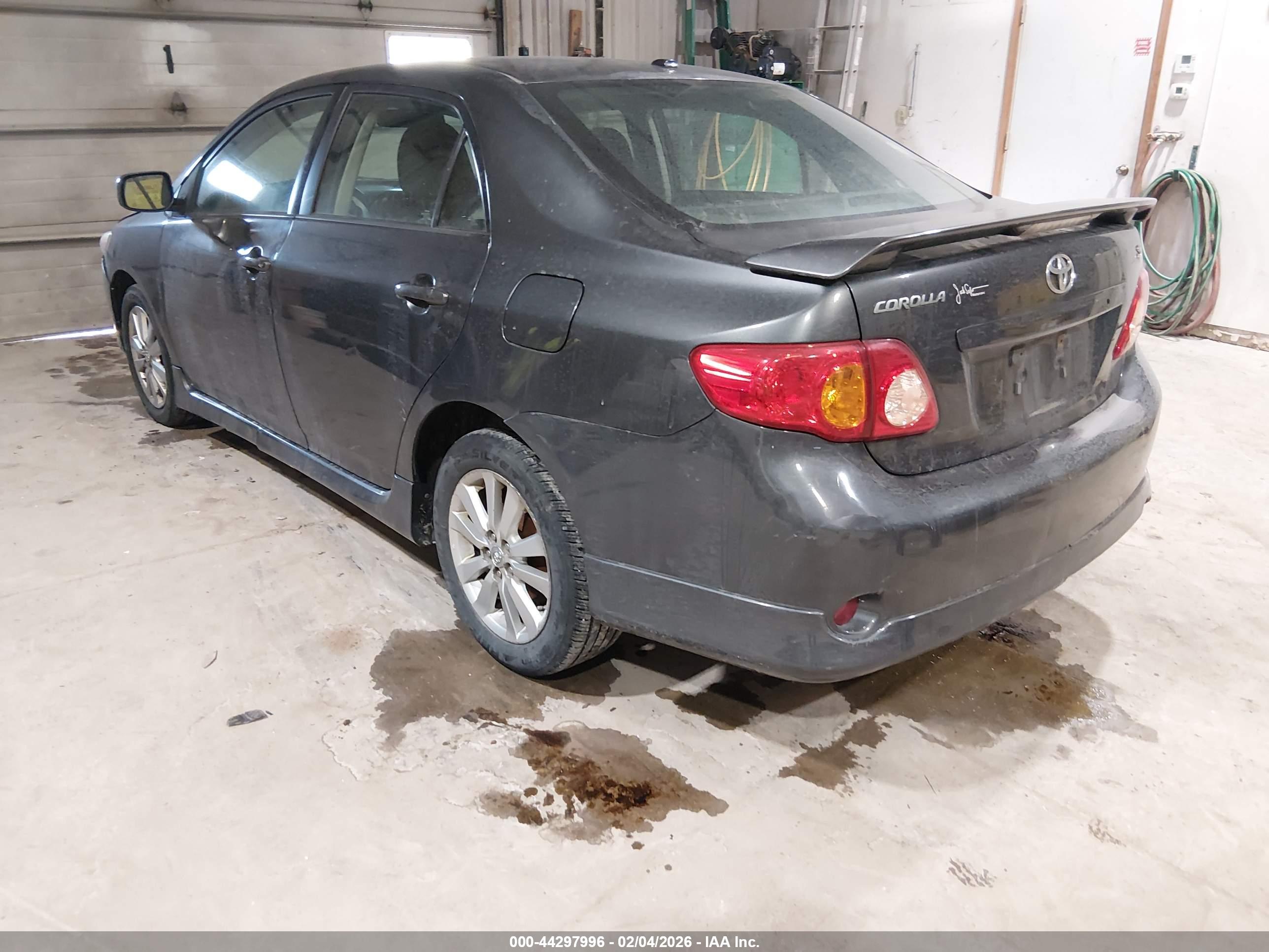 TOYOTA COROLLA image 3